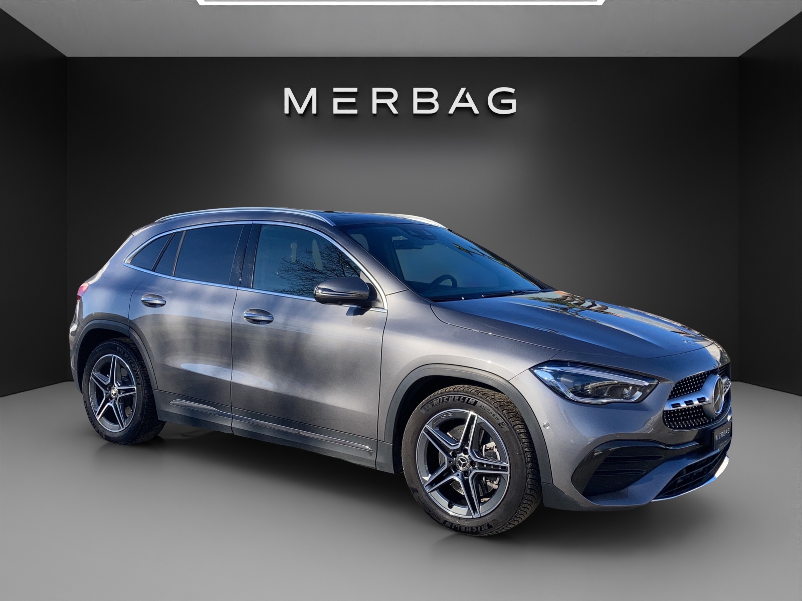 MERCEDES-BENZ GLA 250 AMG Line 4Matic