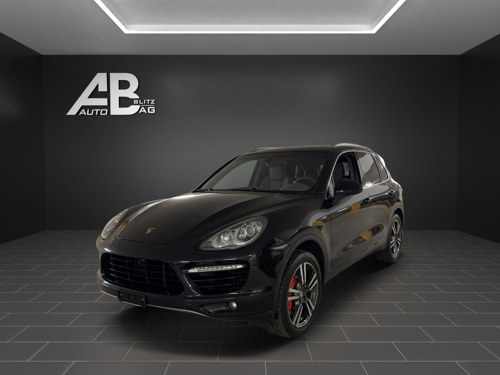 PORSCHE Cayenne Turbo