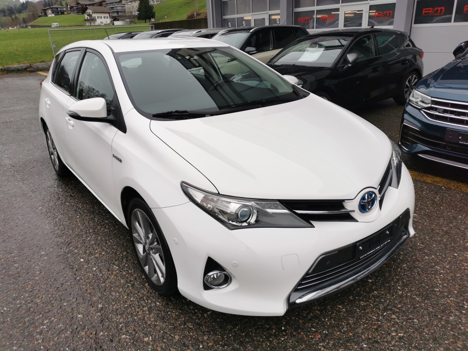 TOYOTA Auris 1.8 16V HSD Linea Luna