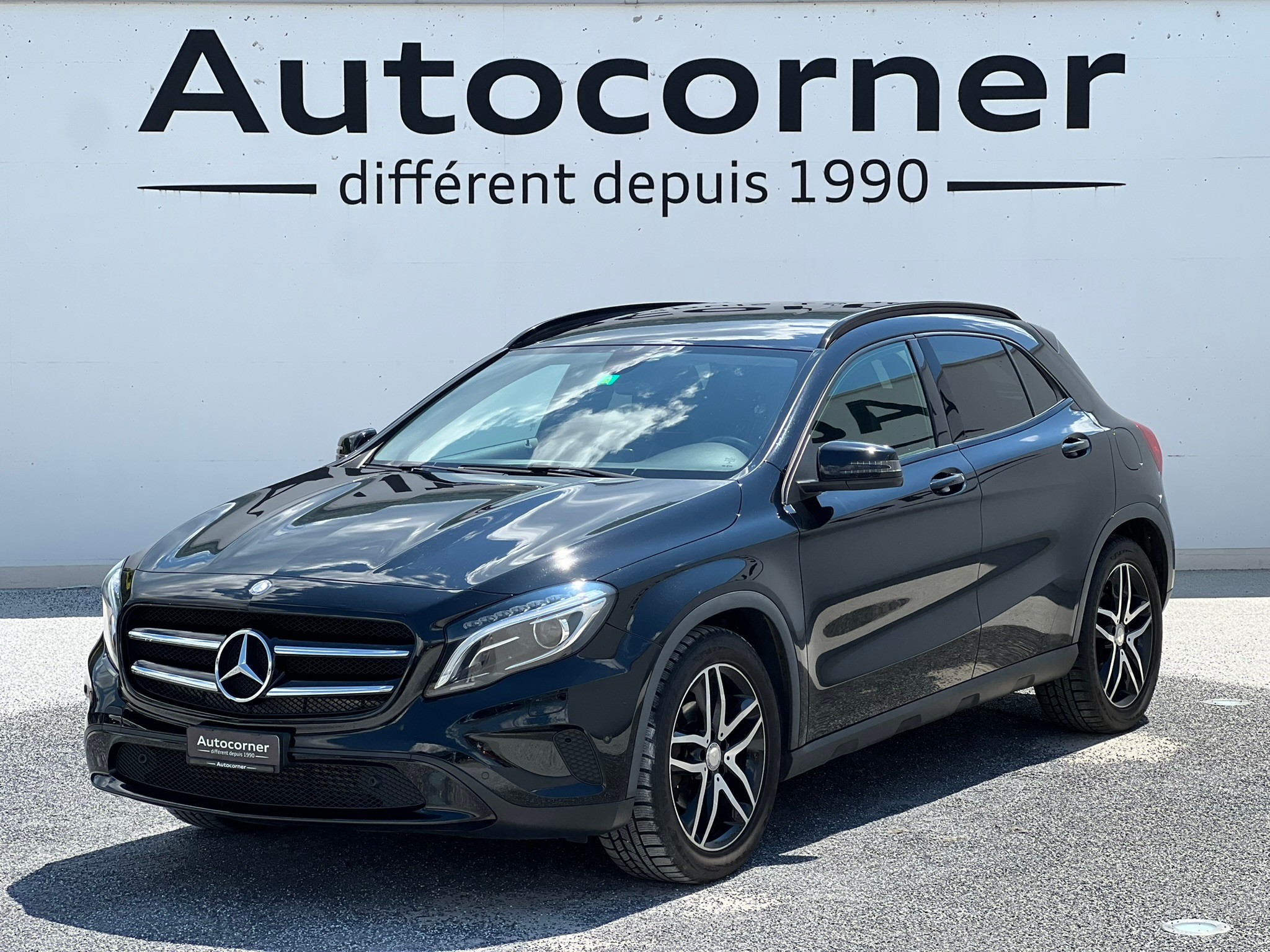 MERCEDES-BENZ GLA 200 Night Star