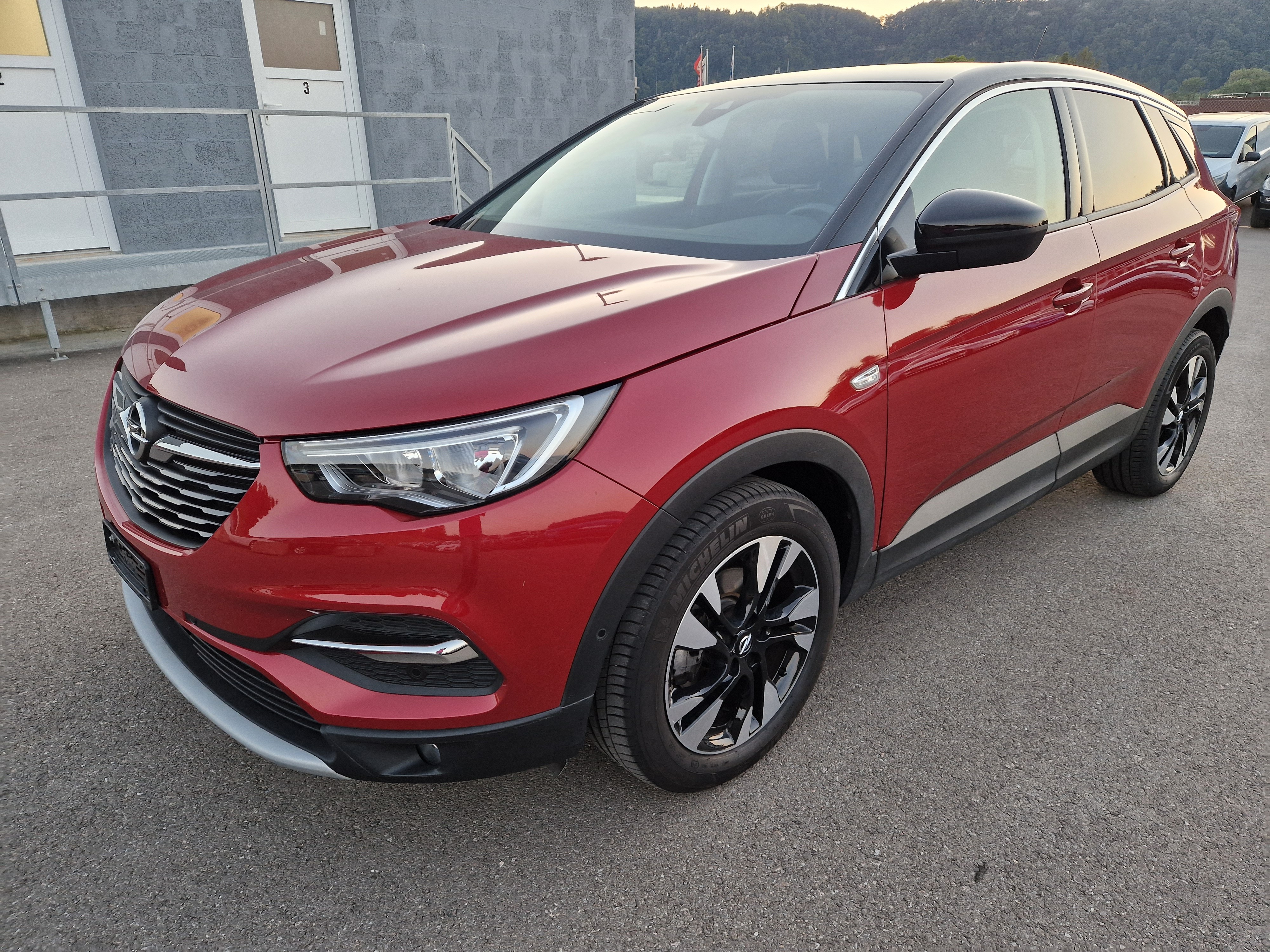 OPEL Grandland X 1.2i TP Enjoy