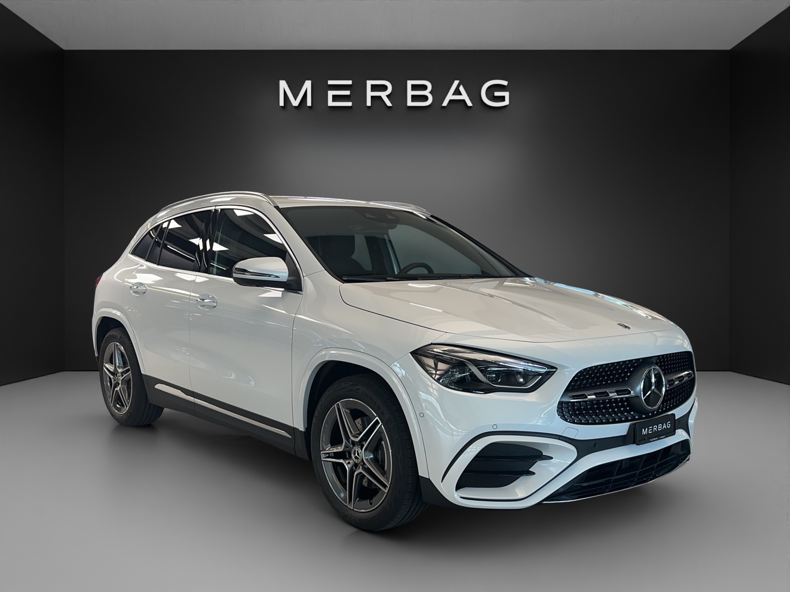 MERCEDES-BENZ GLA 220d 4Matic 8G-DCT