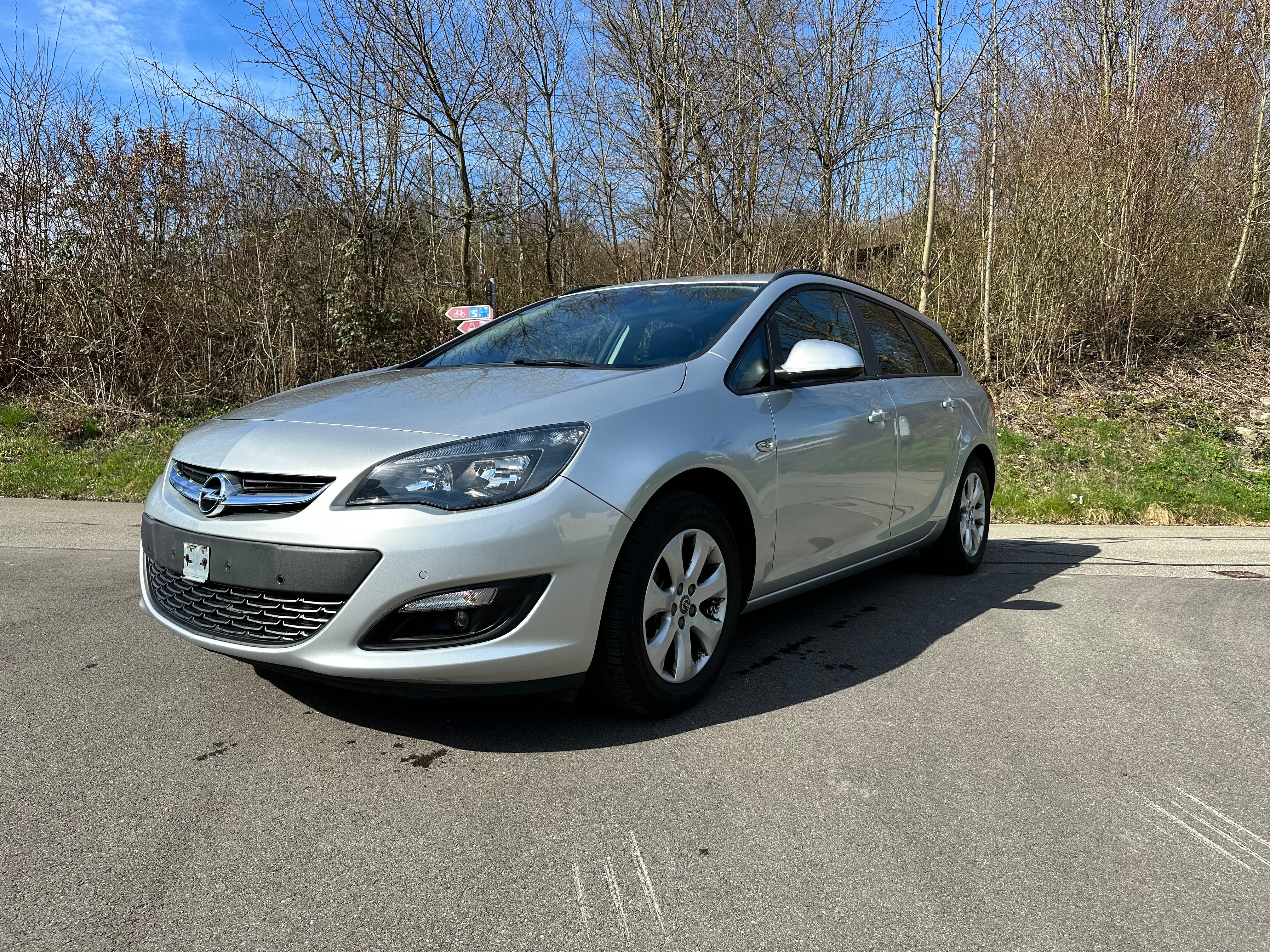 OPEL Astra SportsTourer 1.4i 16V Turbo Automatic