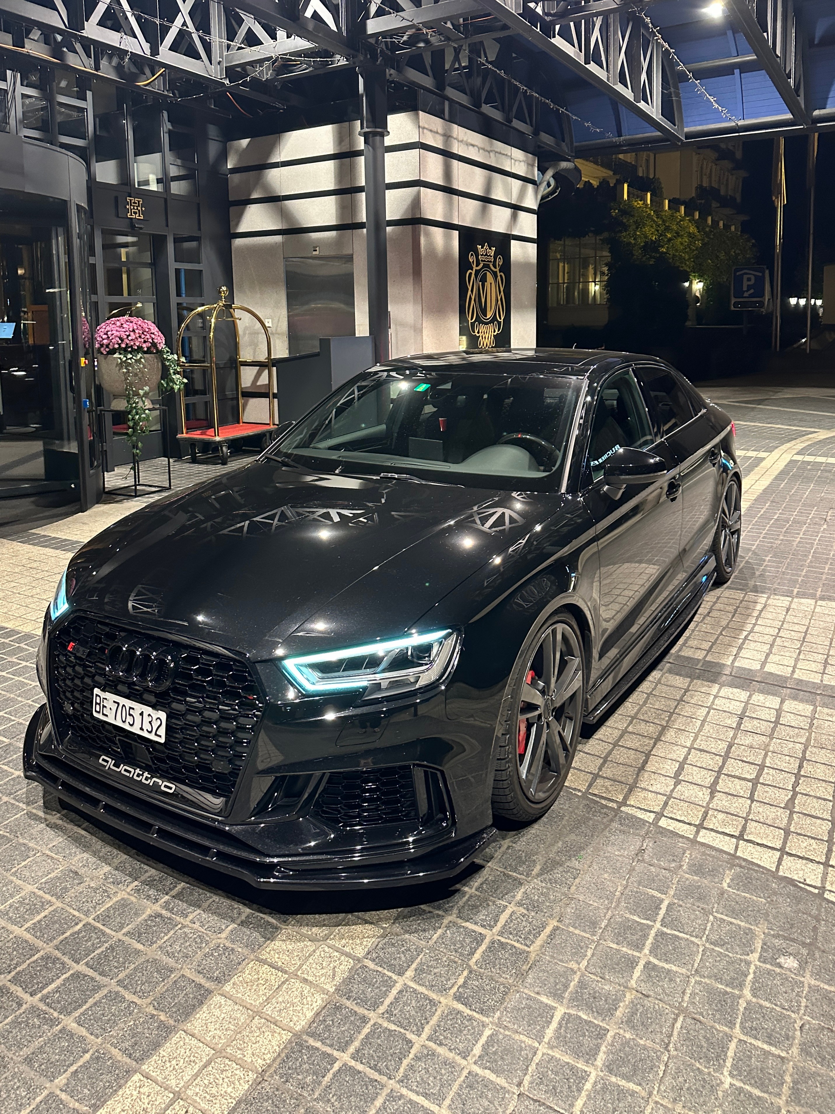 AUDI RS3 Limousine 2.5 TSI quattro S-tronic