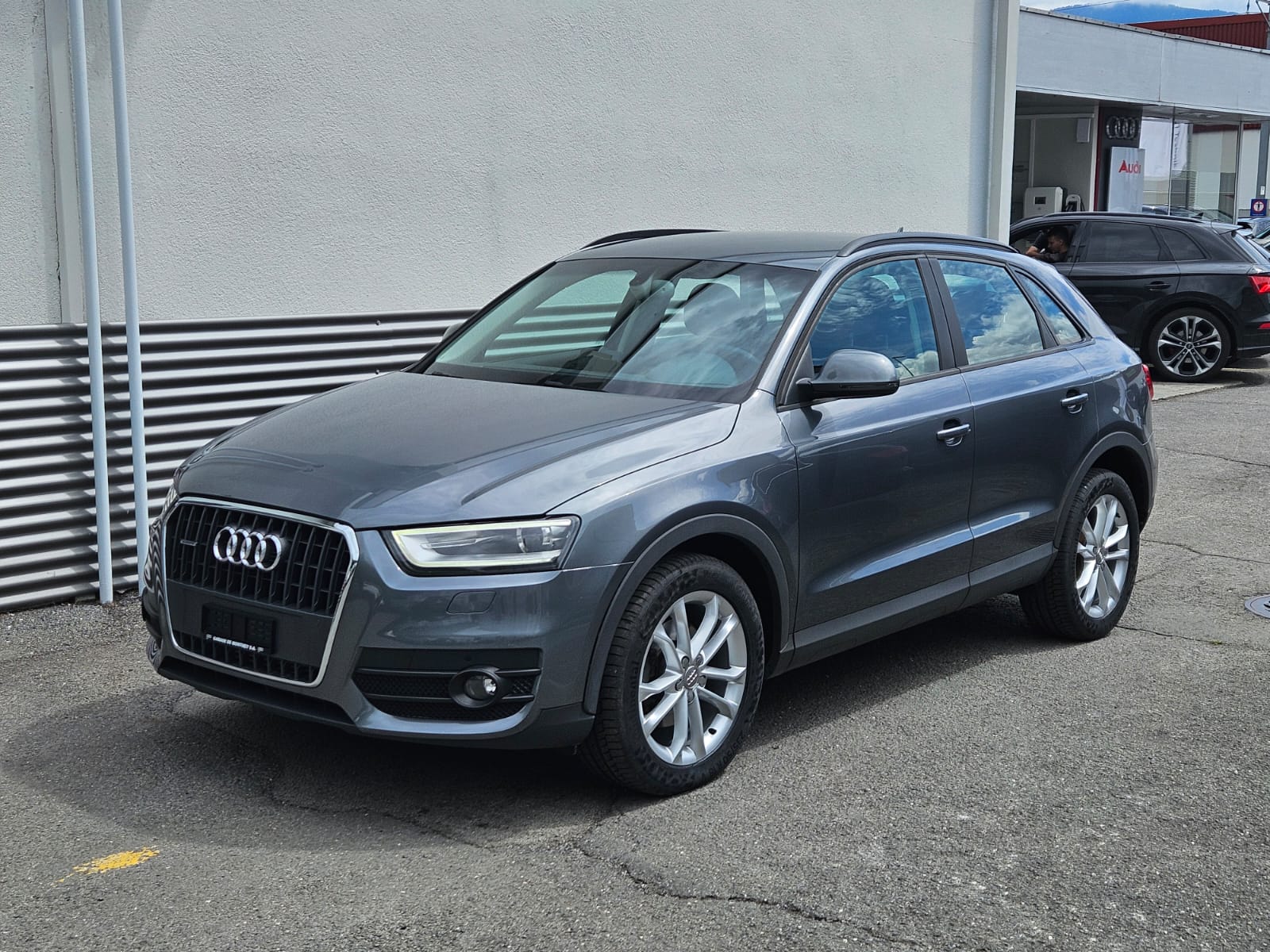 AUDI Q3 2.0 TFSI quattro S-tronic