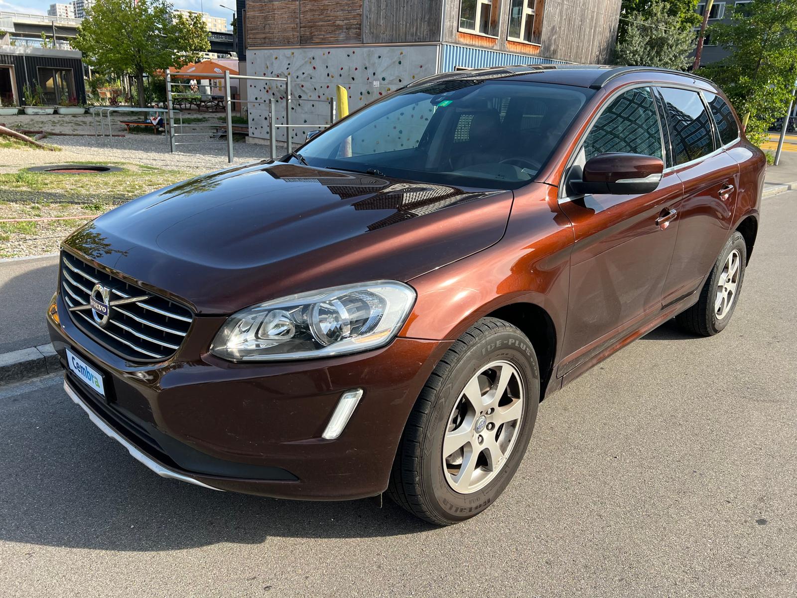 VOLVO XC60 D5 AWD Momentum Geartronic