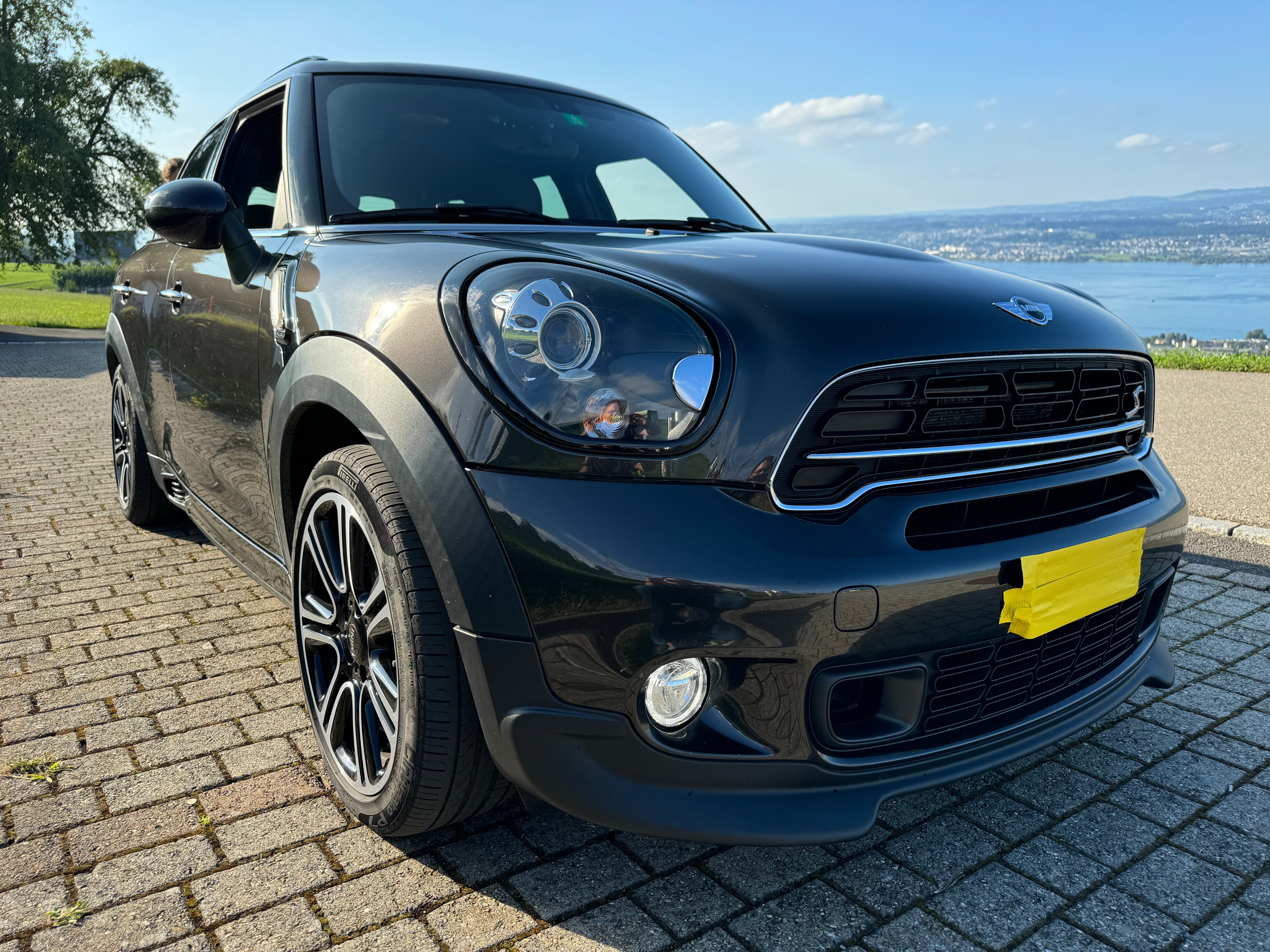 MINI Cooper S All4 mit John Cooper Works Paket