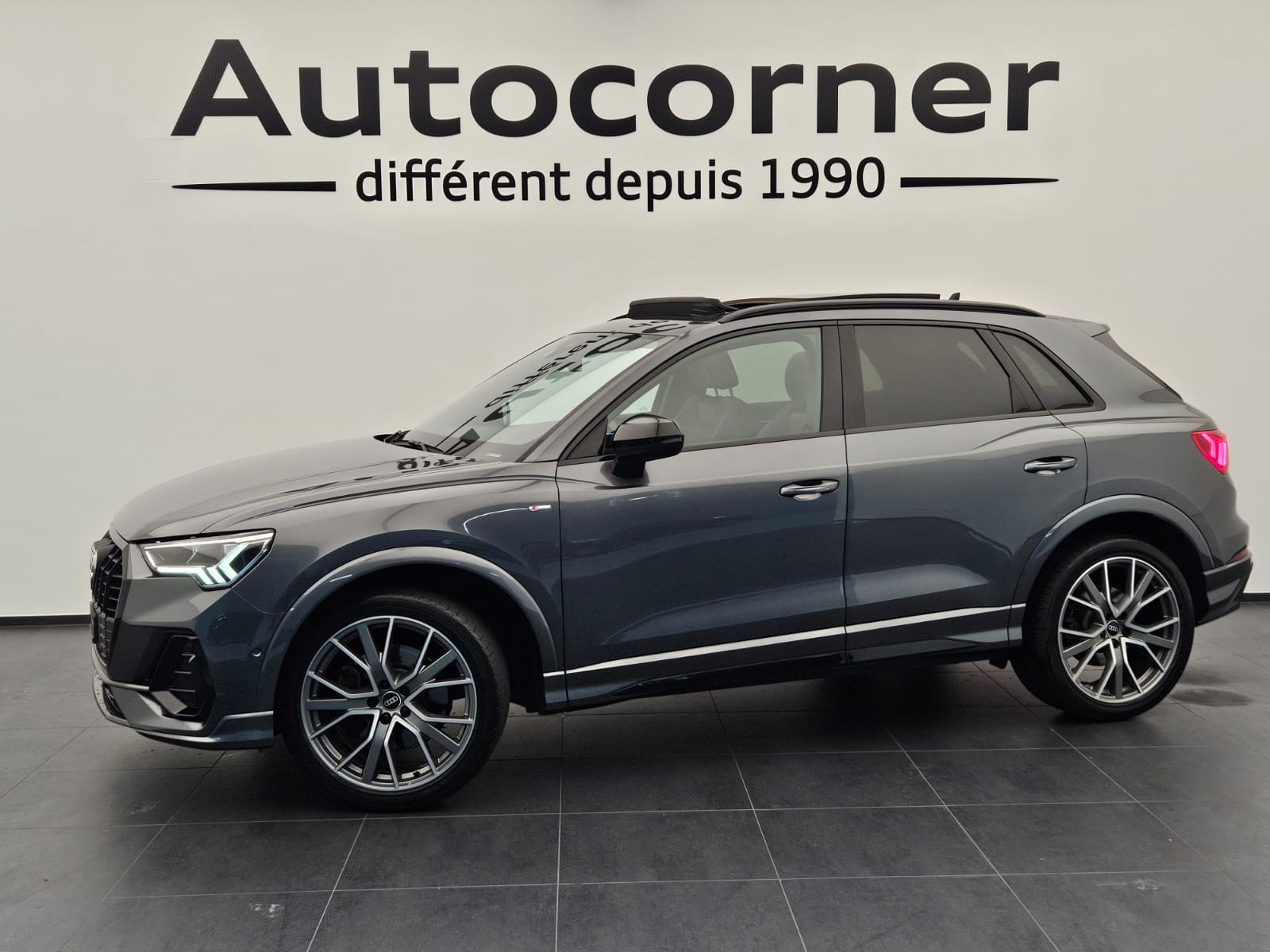 AUDI Q3 40 TFSI S line quattro S-tronic