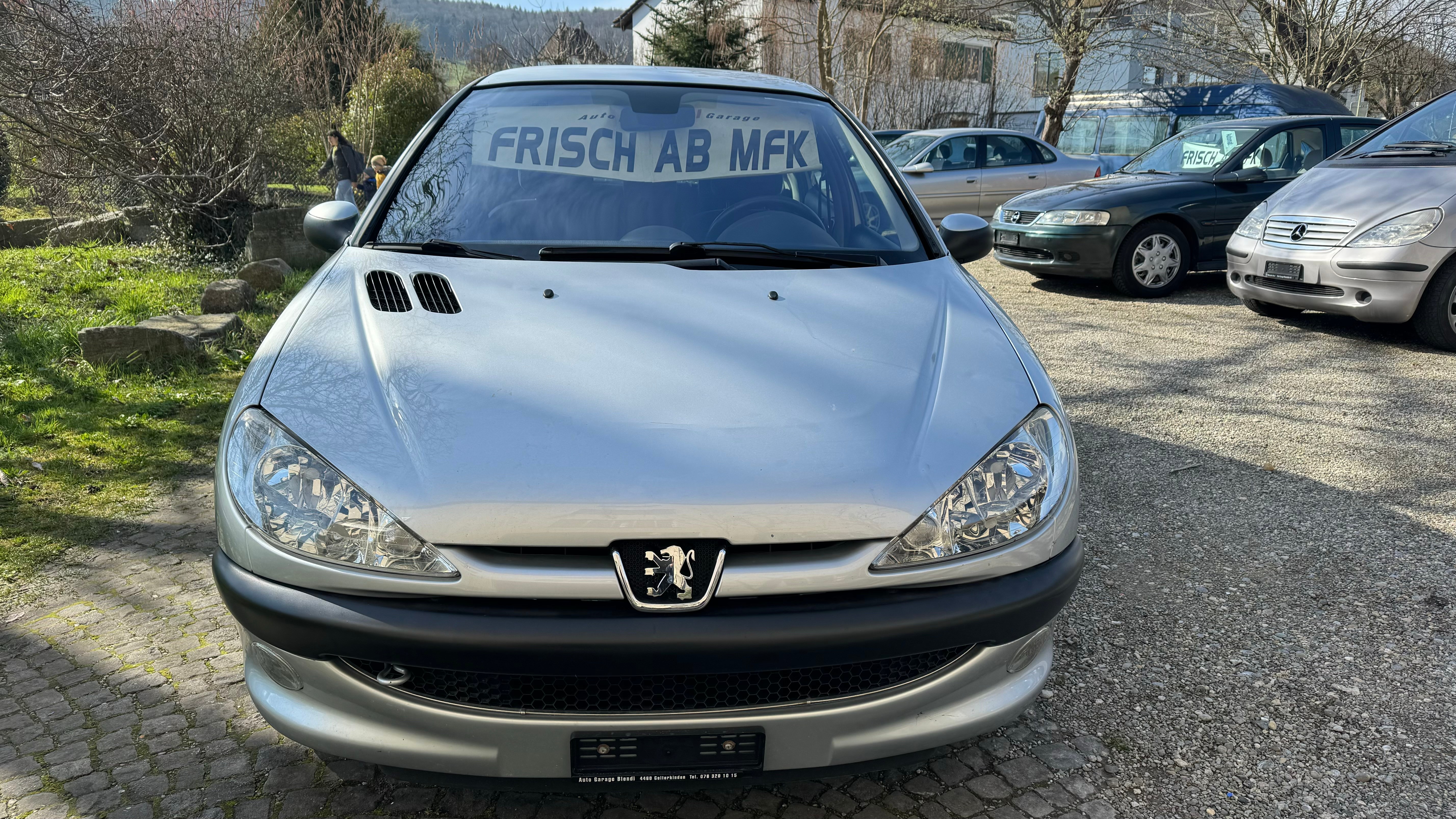 PEUGEOT 206 1.6 16V (XT) Premium