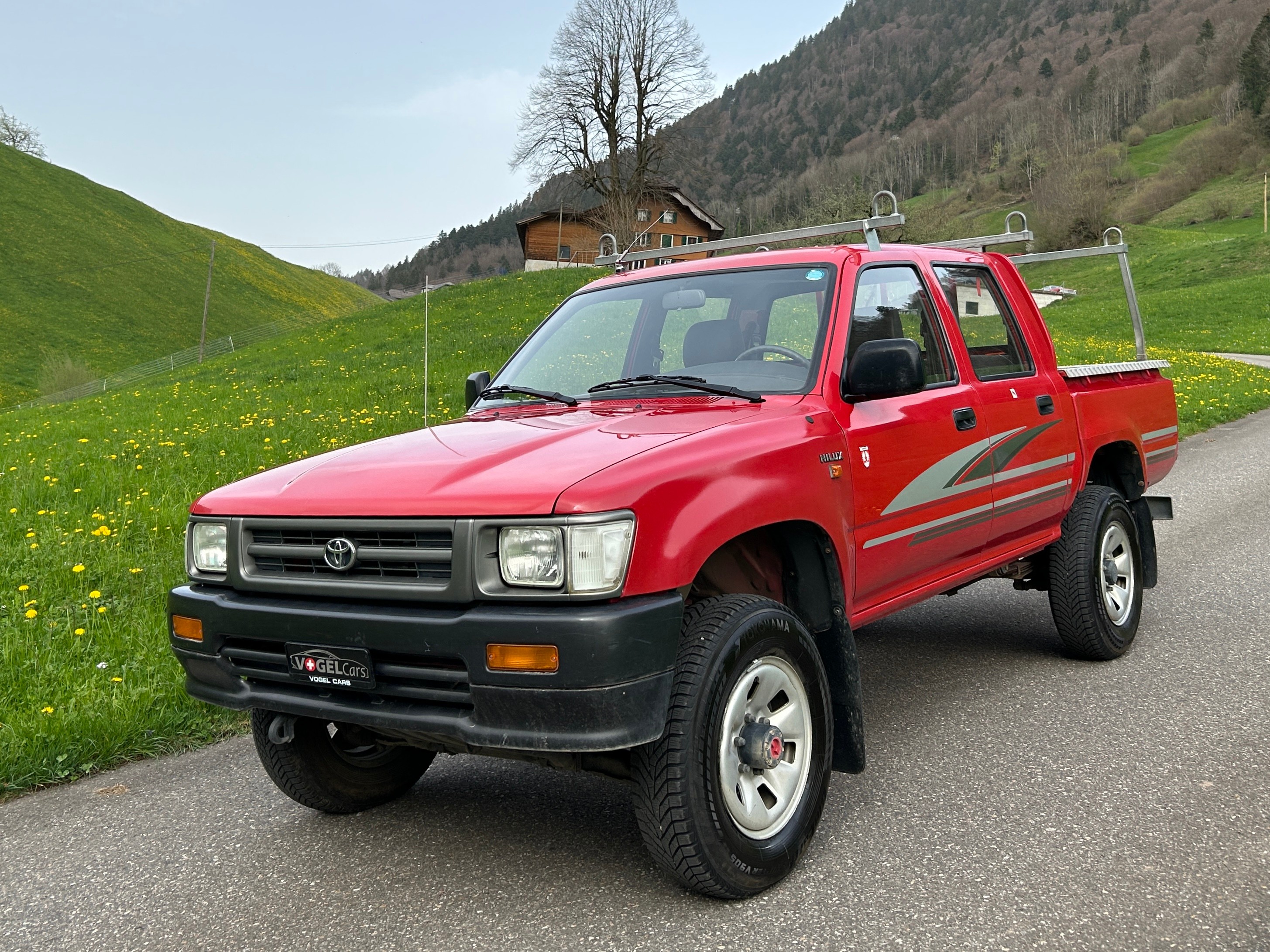 TOYOTA Hilux RN 106 DK