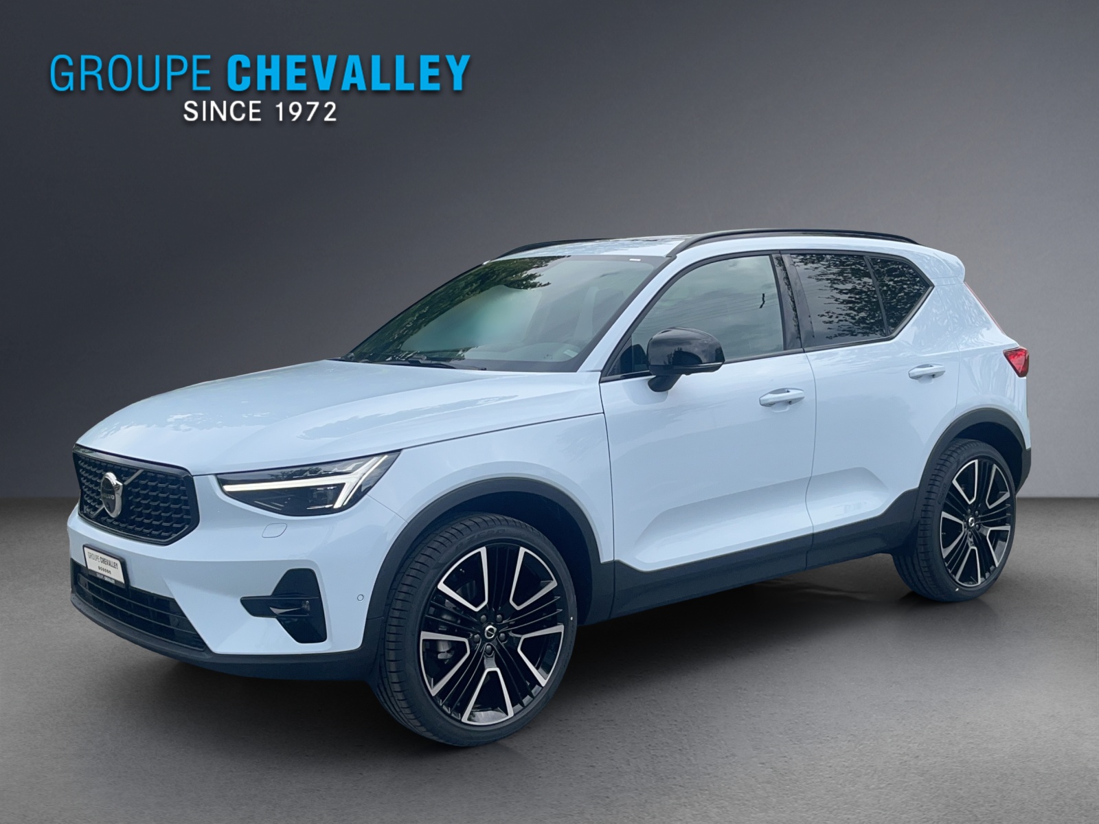 VOLVO XC40 B4 B Ultimate Dark