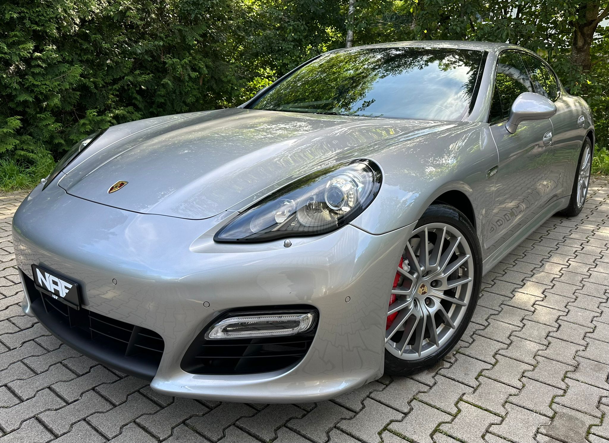 PORSCHE Panamera GTS 4.8 PDK