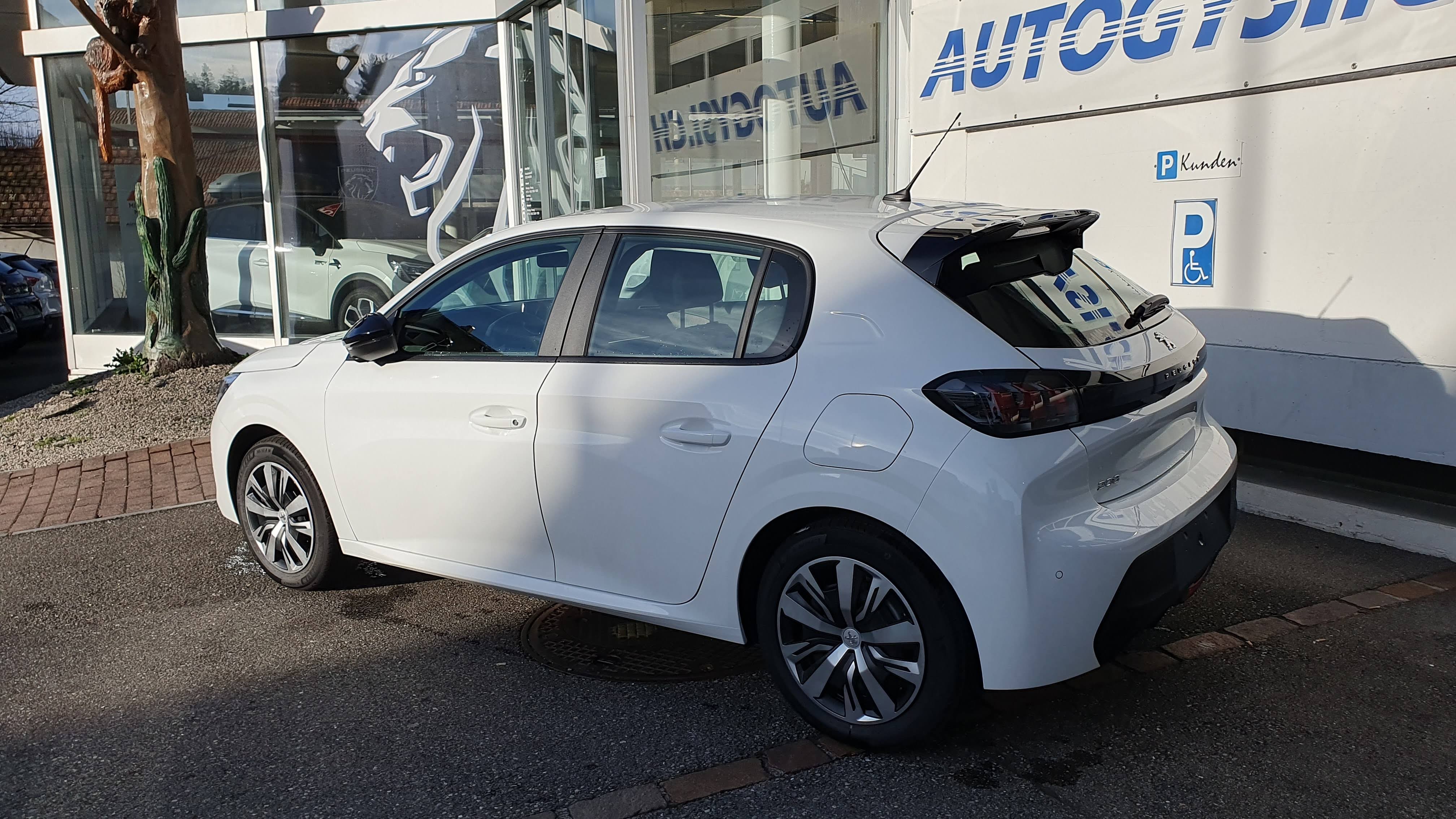 PEUGEOT 208 1.2 Sport GS