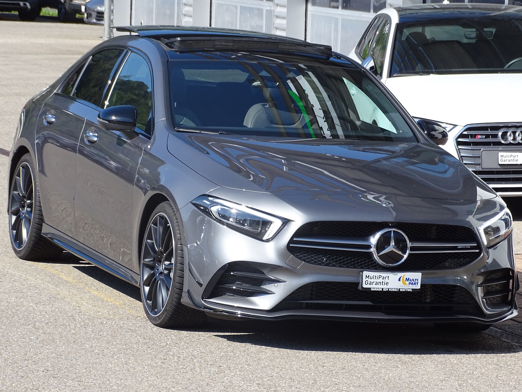 MERCEDES-BENZ A 35 AMG 4Matic Speedshift Limousine