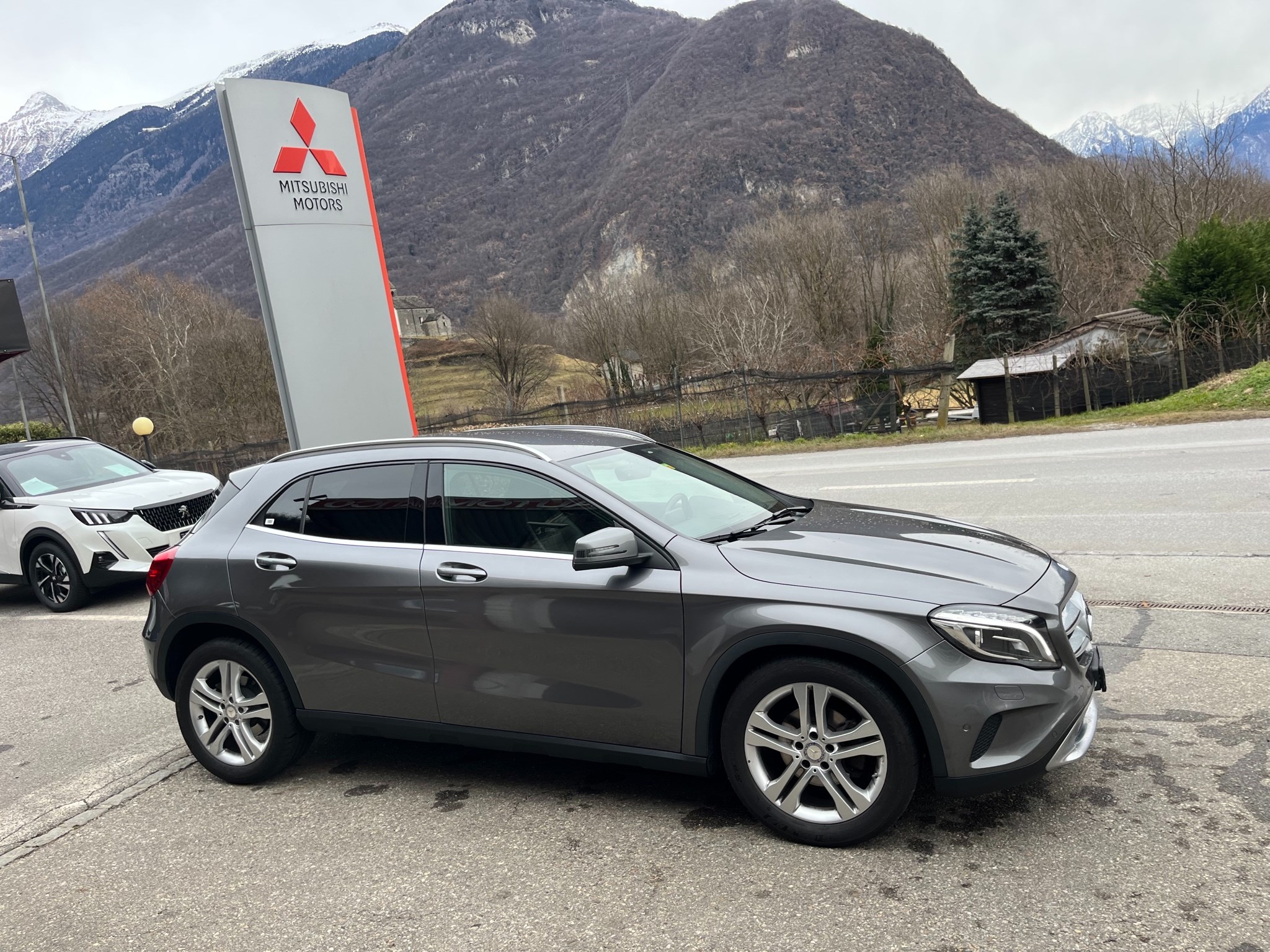 MERCEDES-BENZ GLA 220 CDI Style 4Matic 7G-DCT