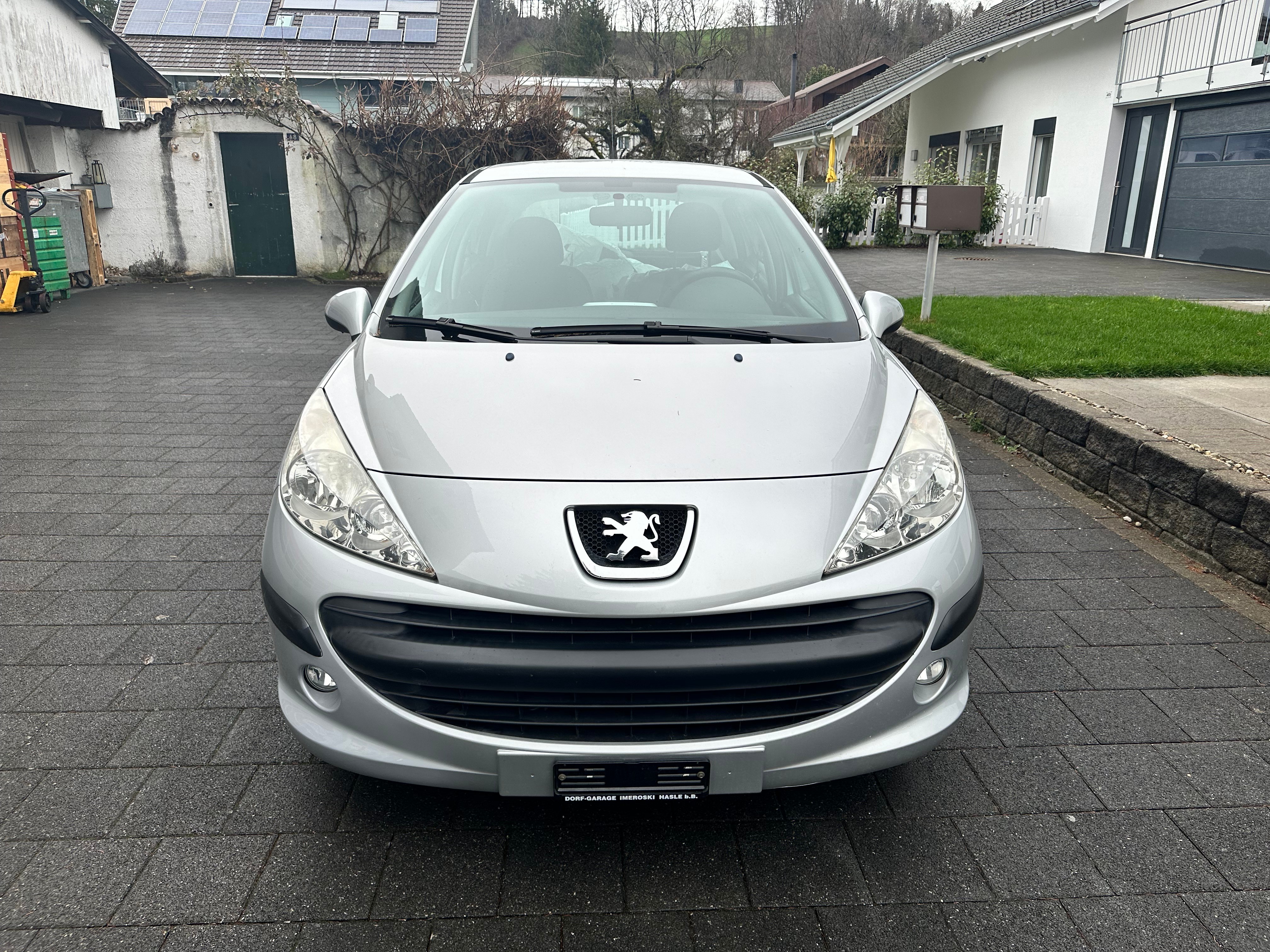 PEUGEOT 207 1.6 HDI Trendy