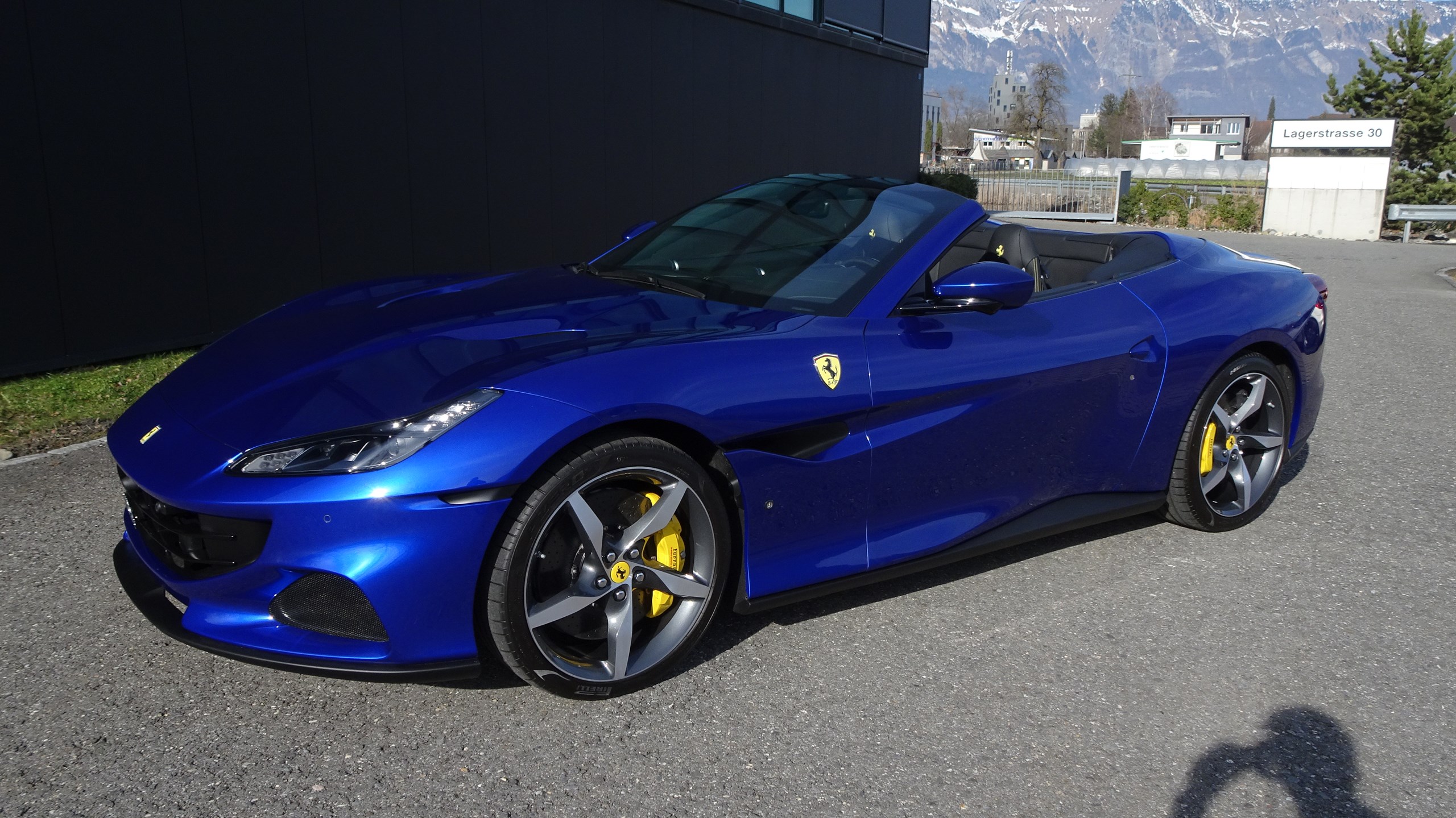 FERRARI Portofino M