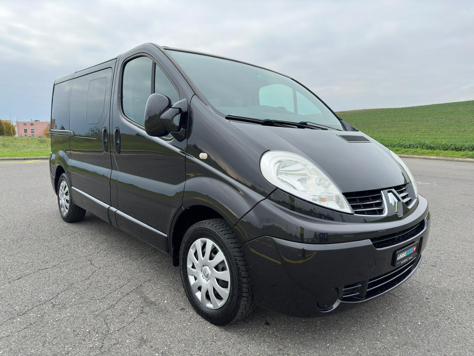 RENAULT Trafic 2.0 dCi Eco Passenger Authentique