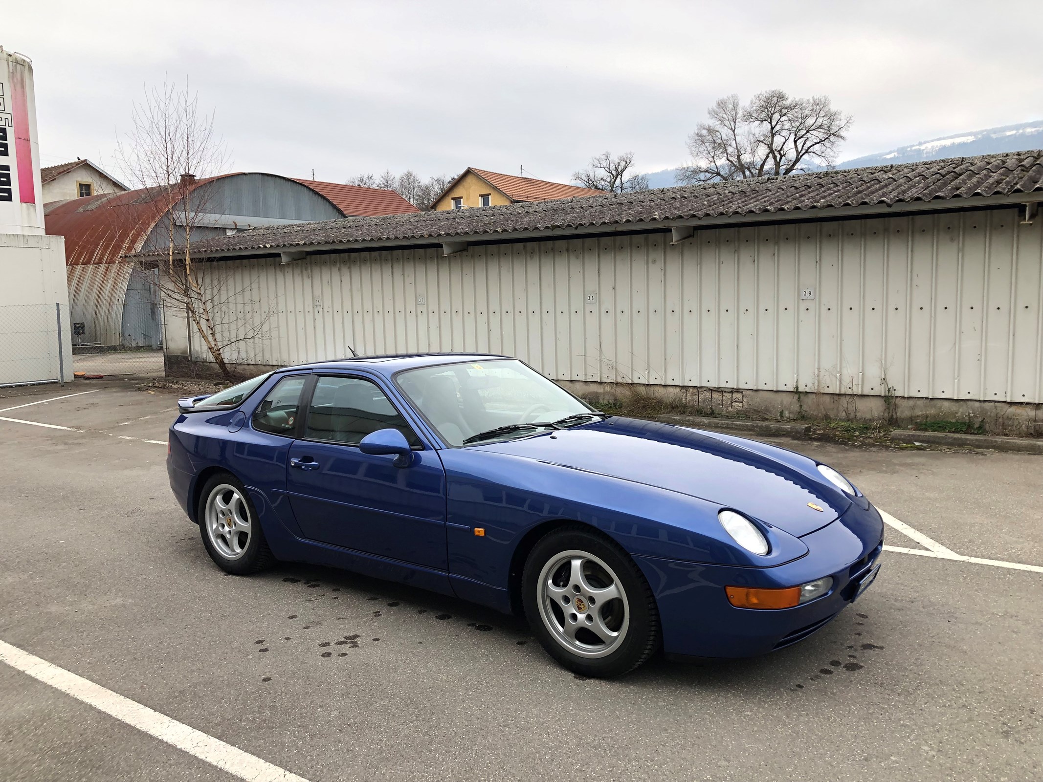 PORSCHE 968