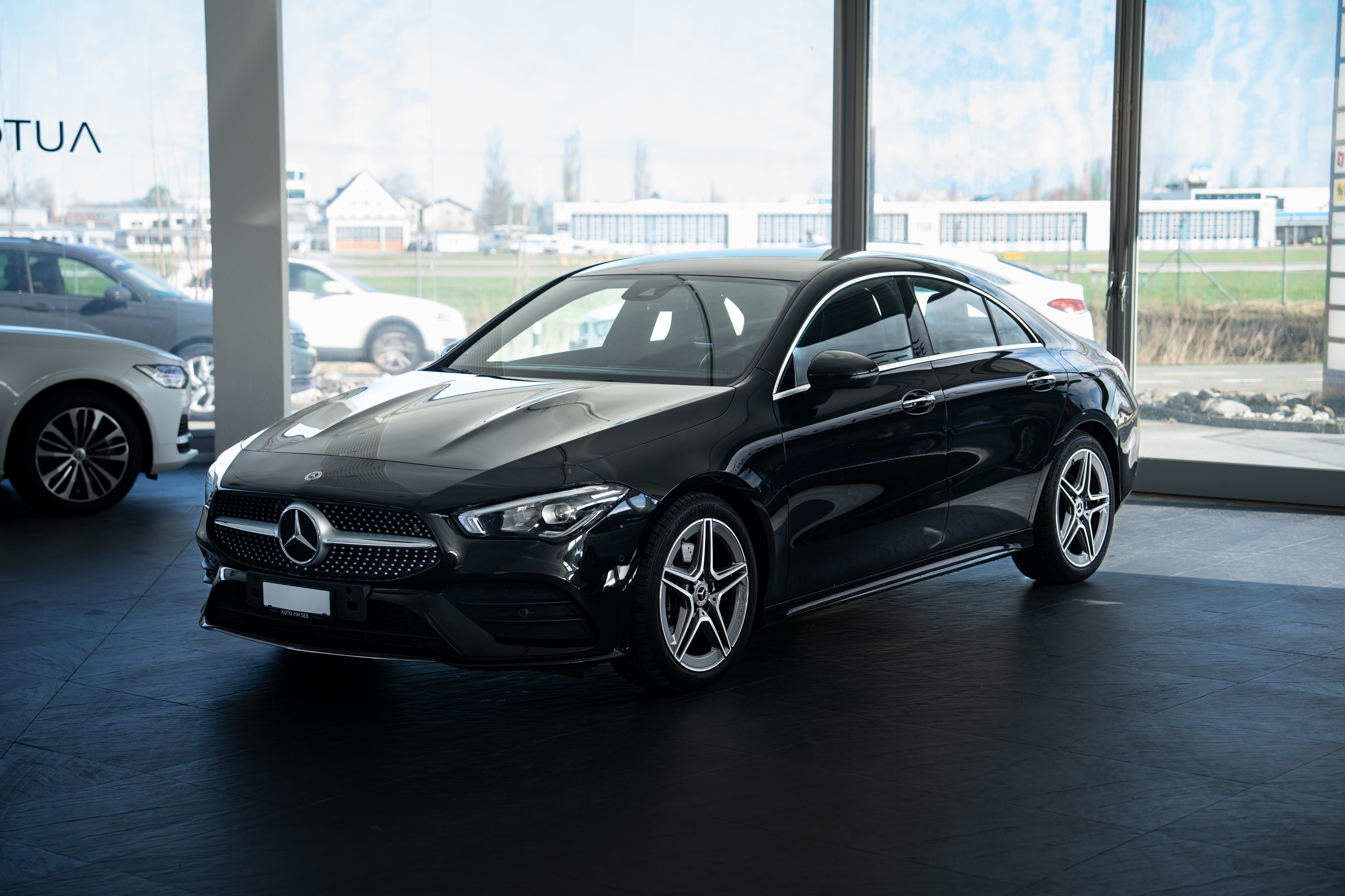 MERCEDES-BENZ CLA 200 AMG Line 7G-DCT