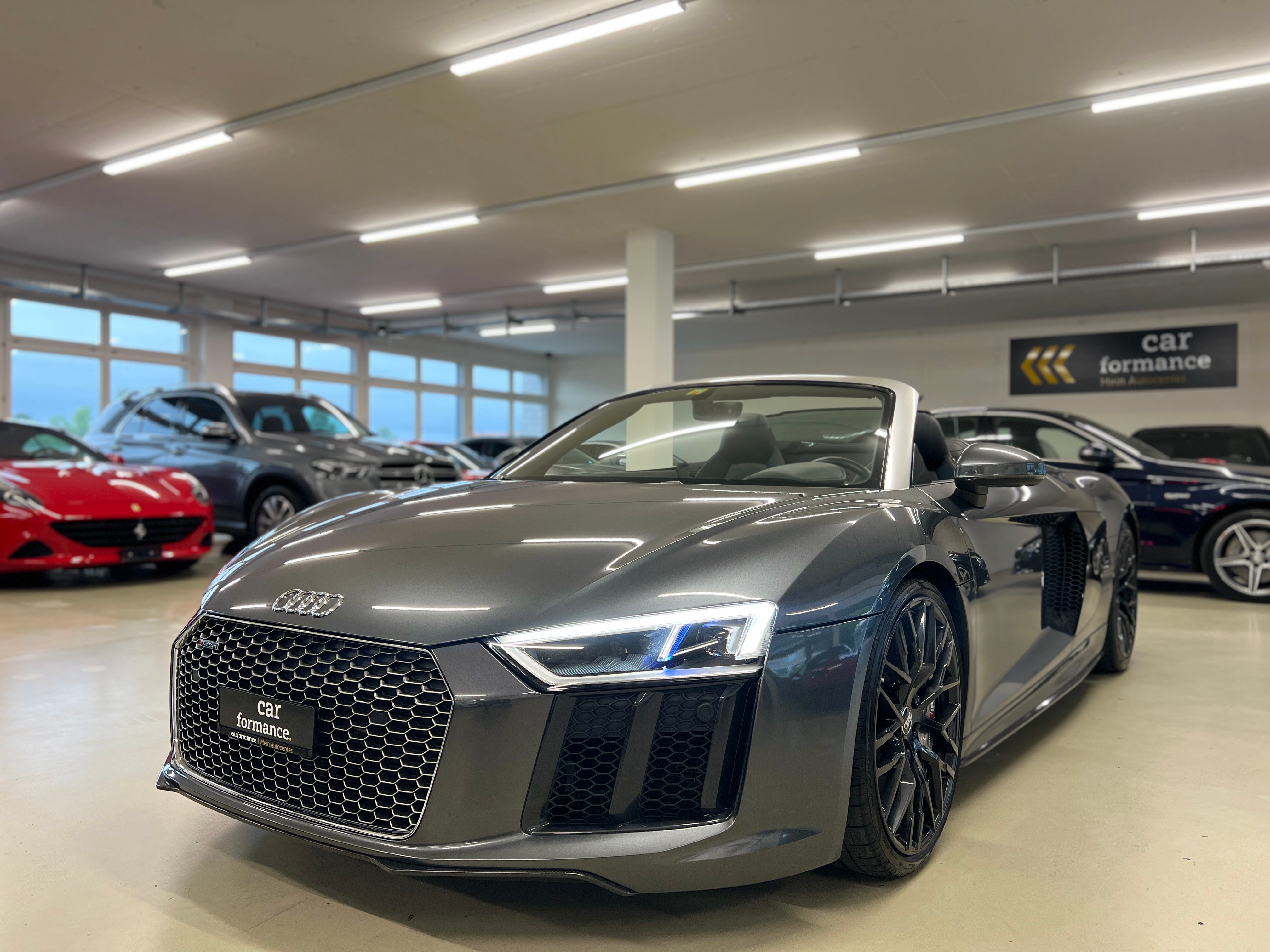 AUDI R8 Spyder 5.2 FSI V10 plus quattro S-Tronic