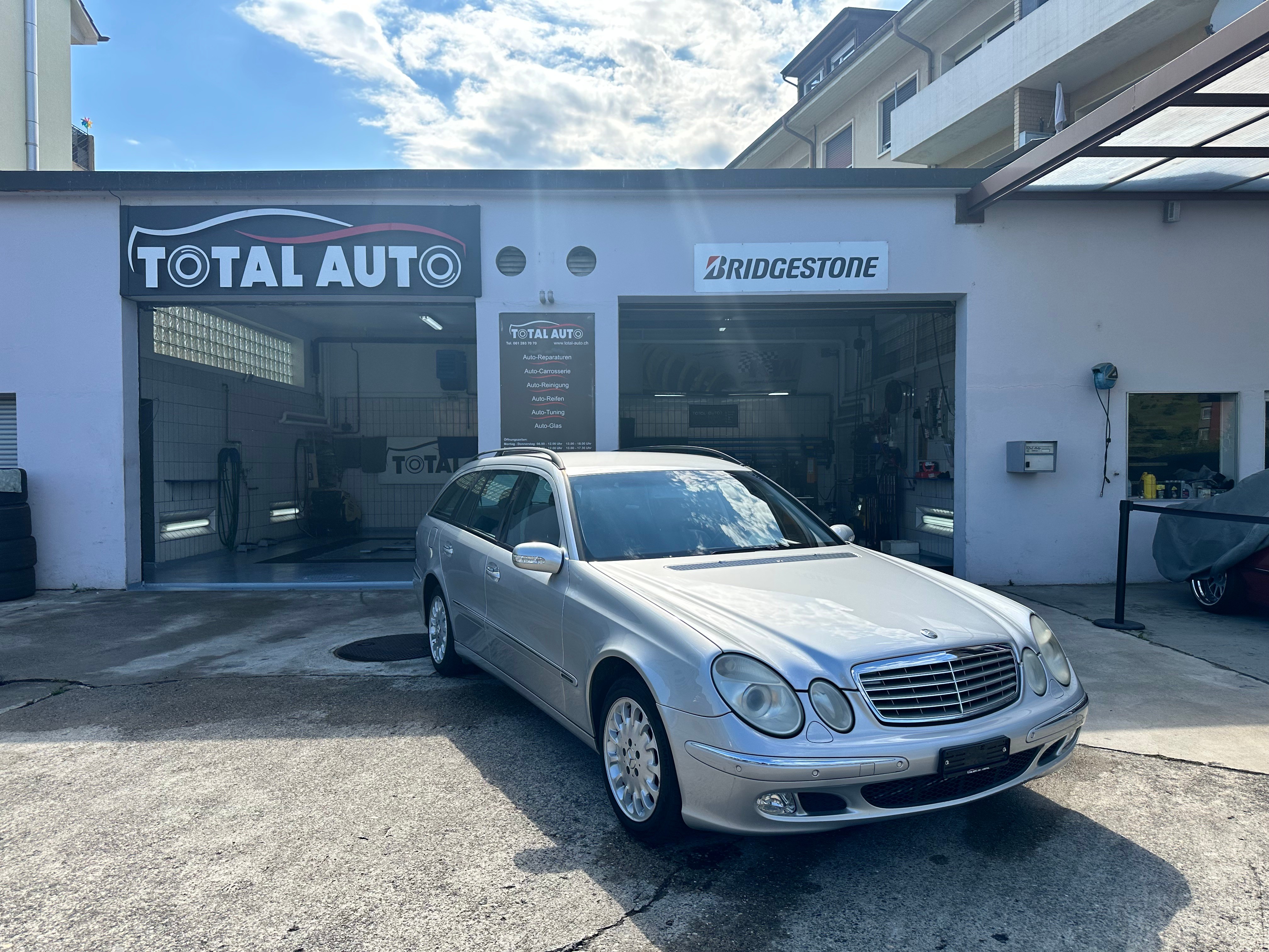 MERCEDES-BENZ E 320 Elégance 4Matic Automatic