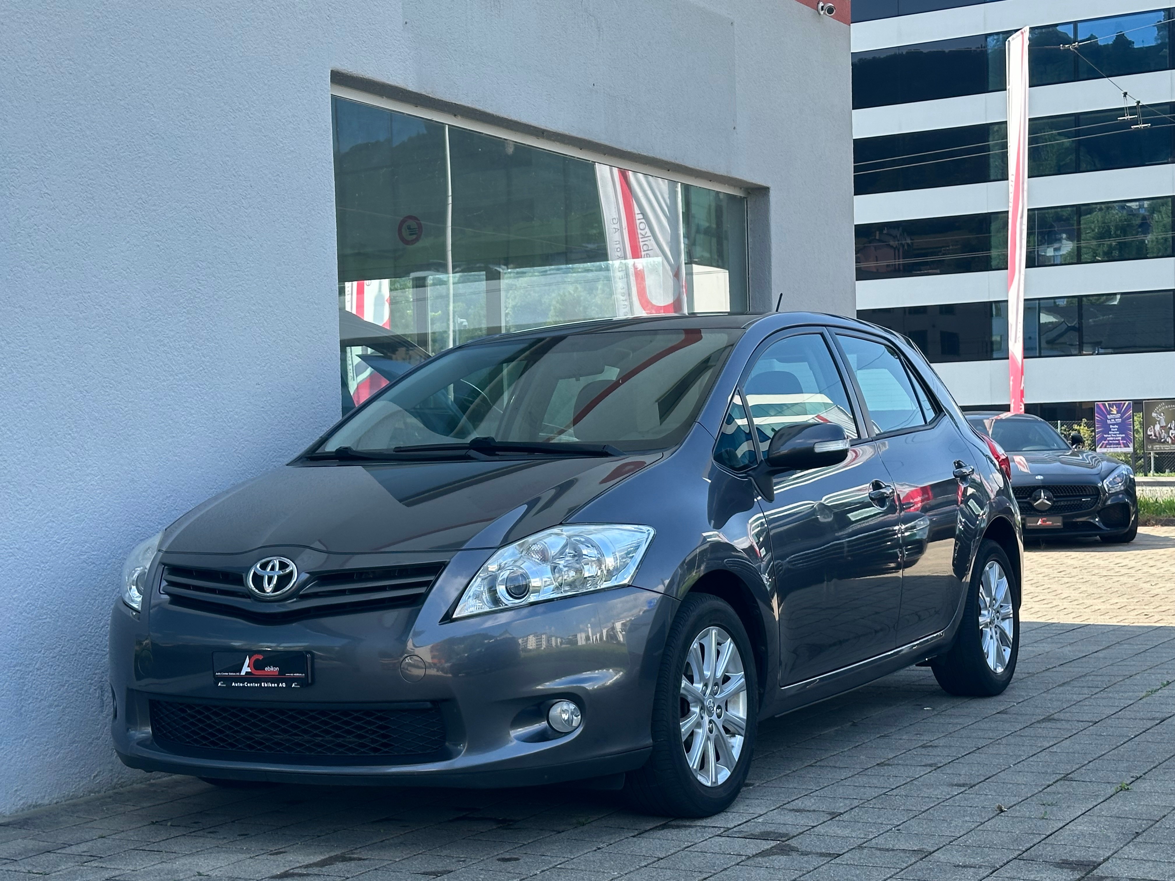 TOYOTA Auris 1.6 Linea Sol