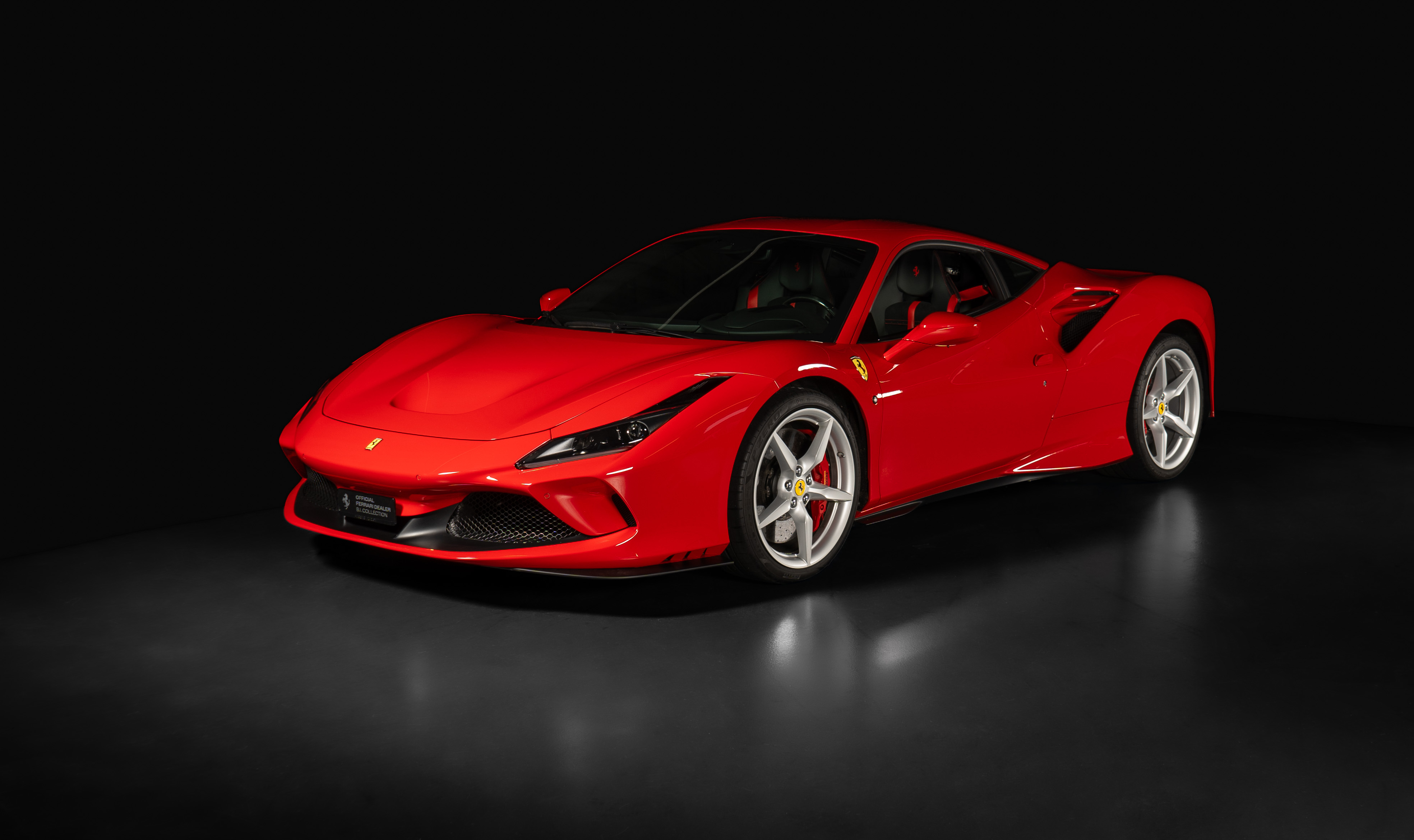 FERRARI F8 Tributo