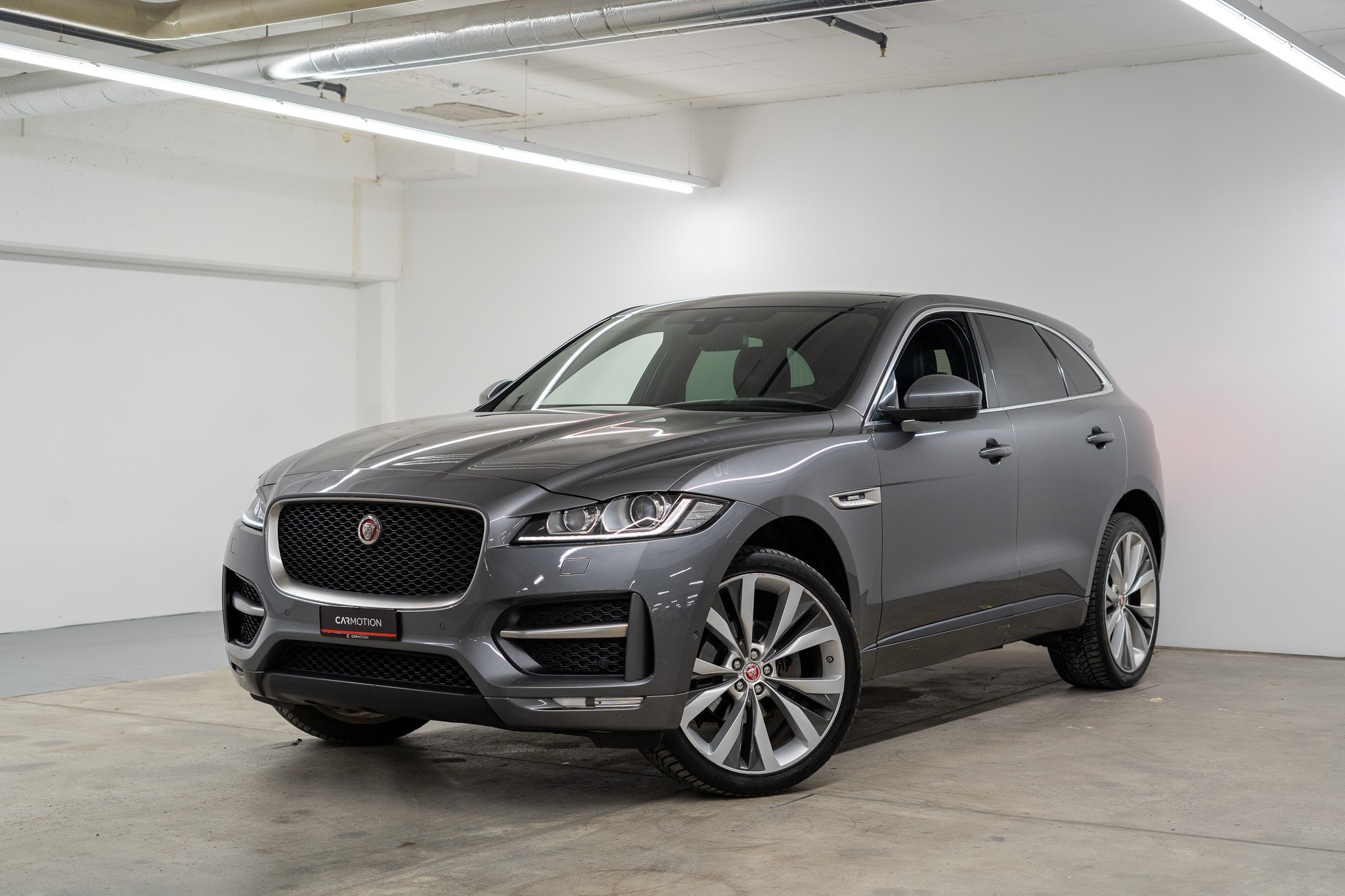 JAGUAR F-Pace 2.0 D 180 *R-Sport* AWD