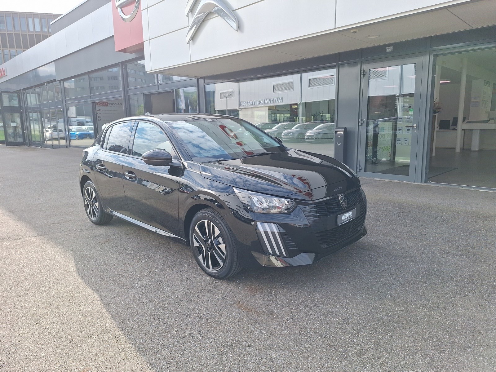 PEUGEOT 208 1.2 MHEV 100 Allure