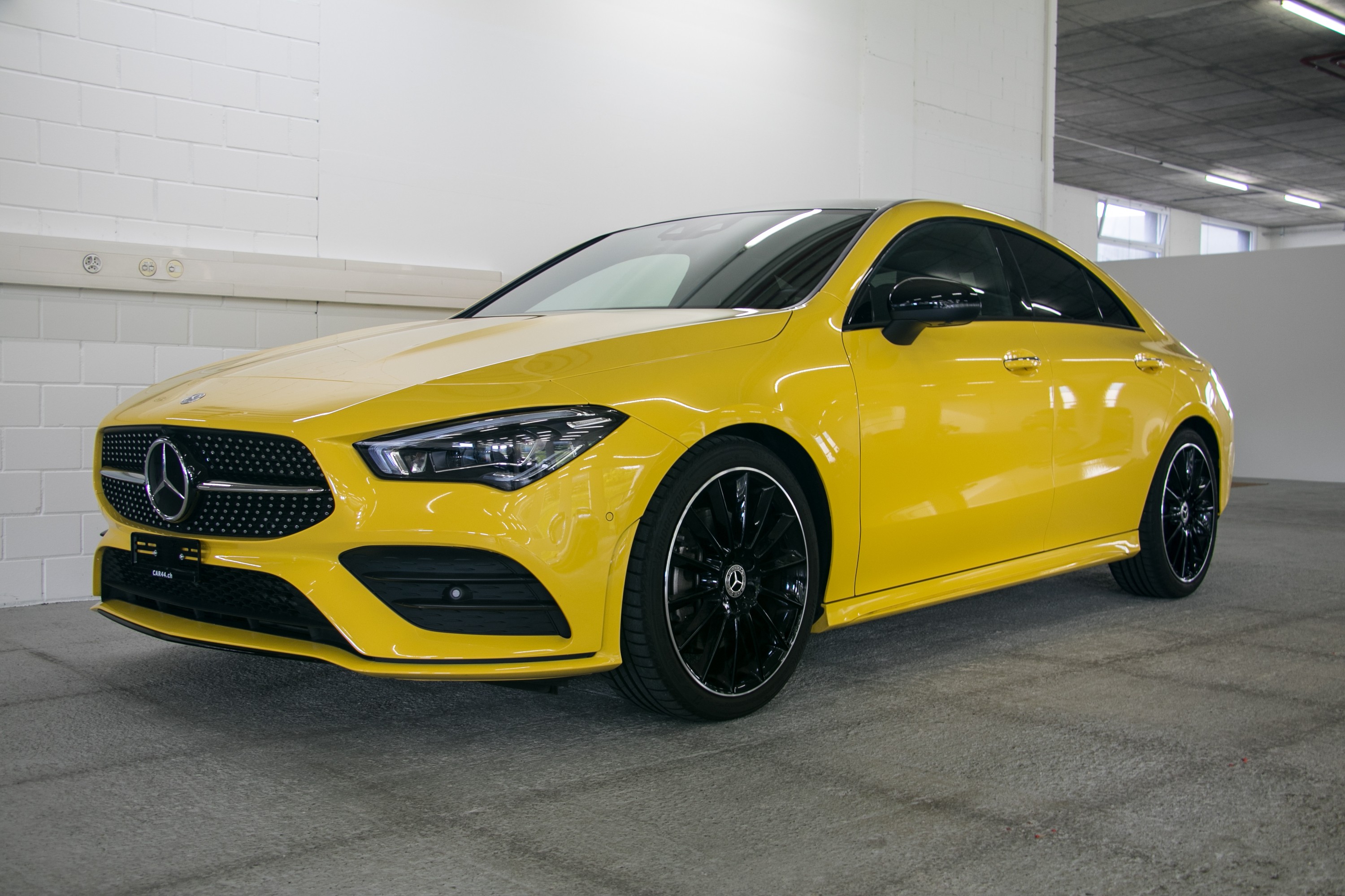 MERCEDES-BENZ CLA 250 AMG Line 7G-DCT