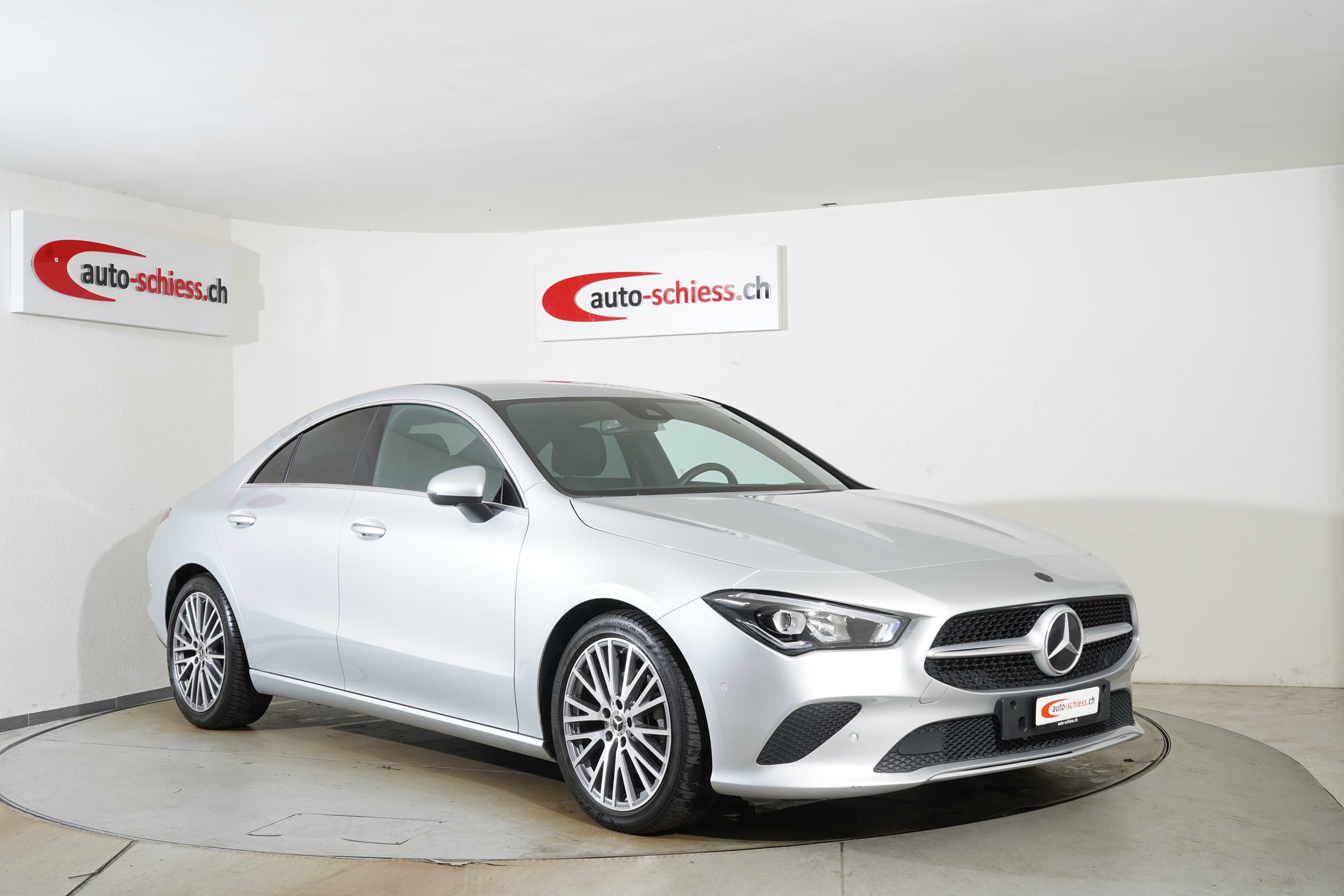 MERCEDES-BENZ CLA 180 d Progressive 8G-DCT