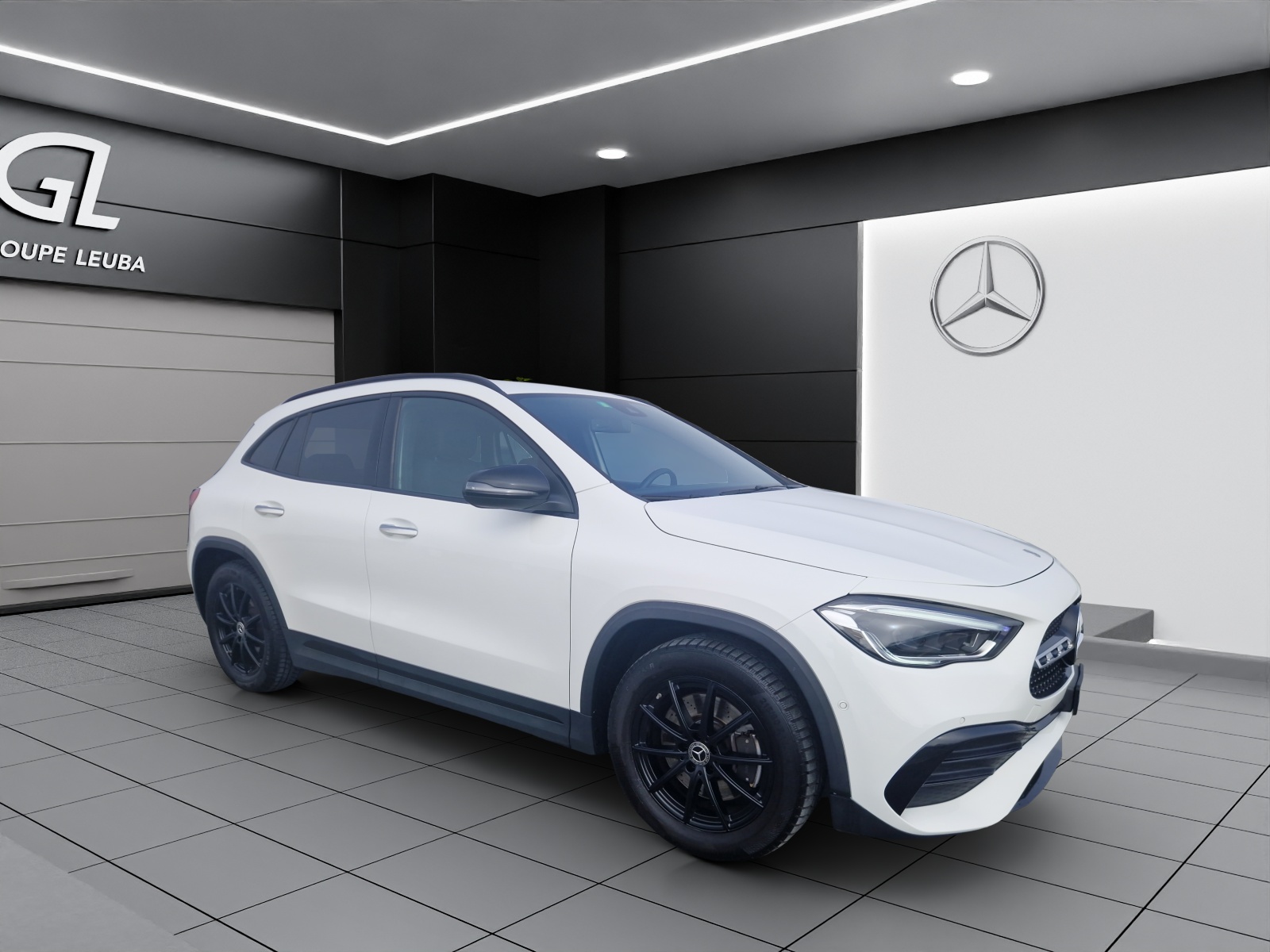 MERCEDES-BENZ GLA 250 AMG Line 4Matic