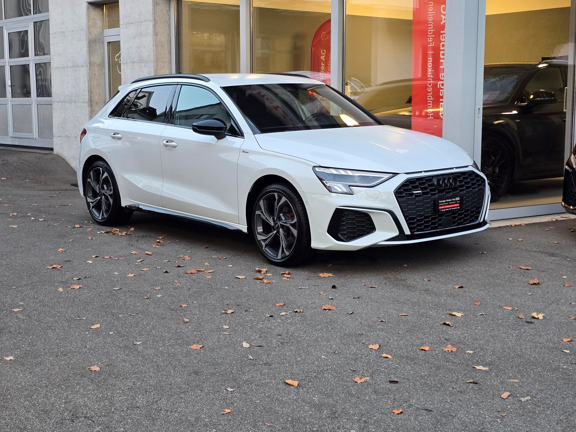 AUDI A3 Sportback 40 TFSI S line quattro