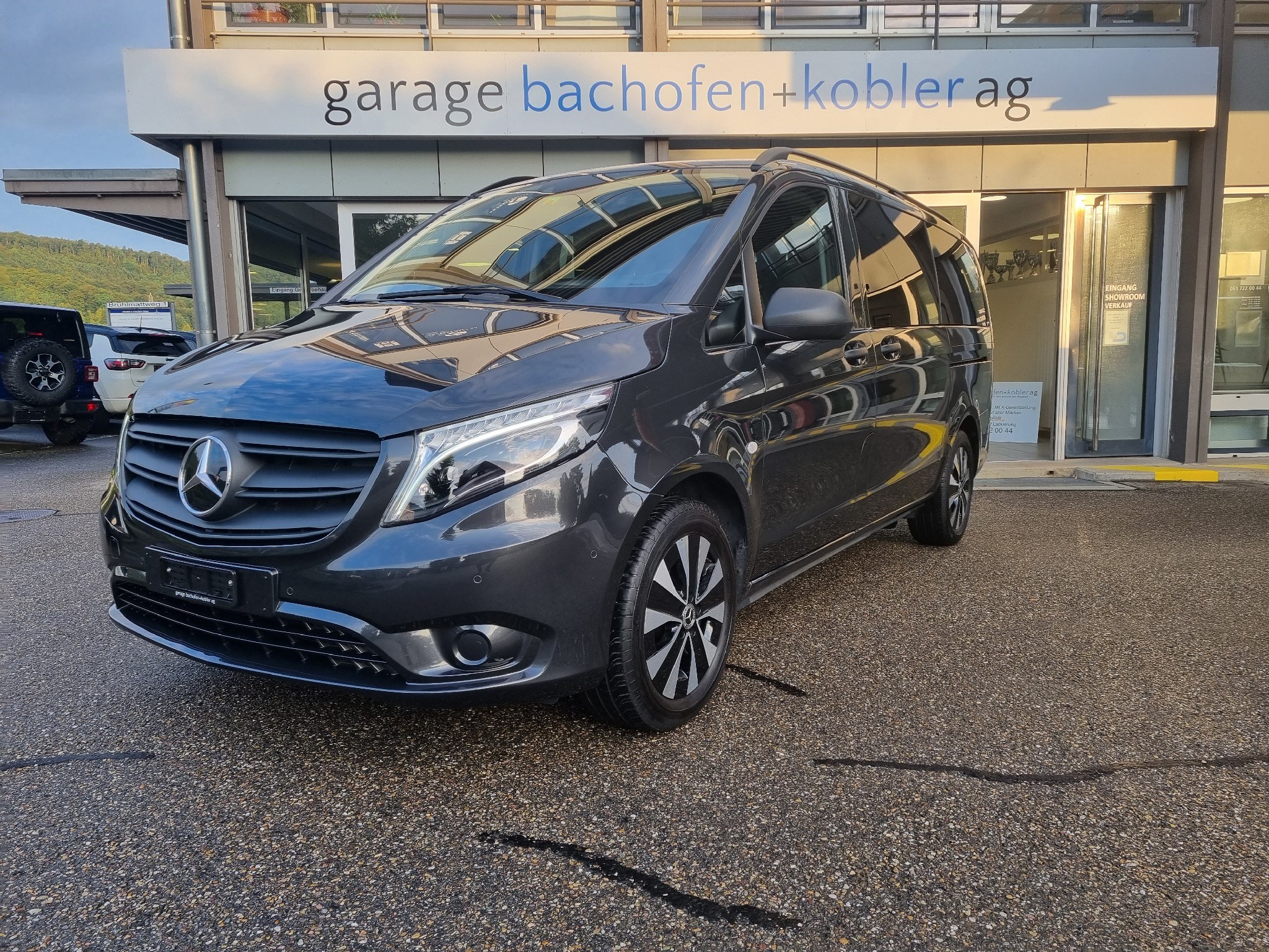 MERCEDES-BENZ Vito 124 CDI Lang Base Tourer 9G-Tronic