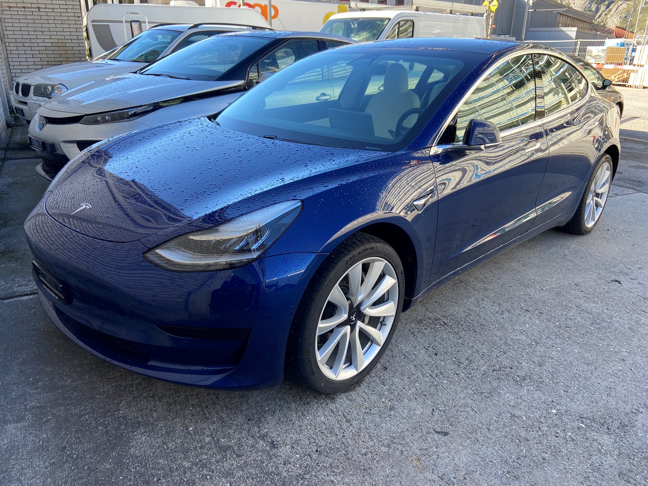 TESLA Model 3