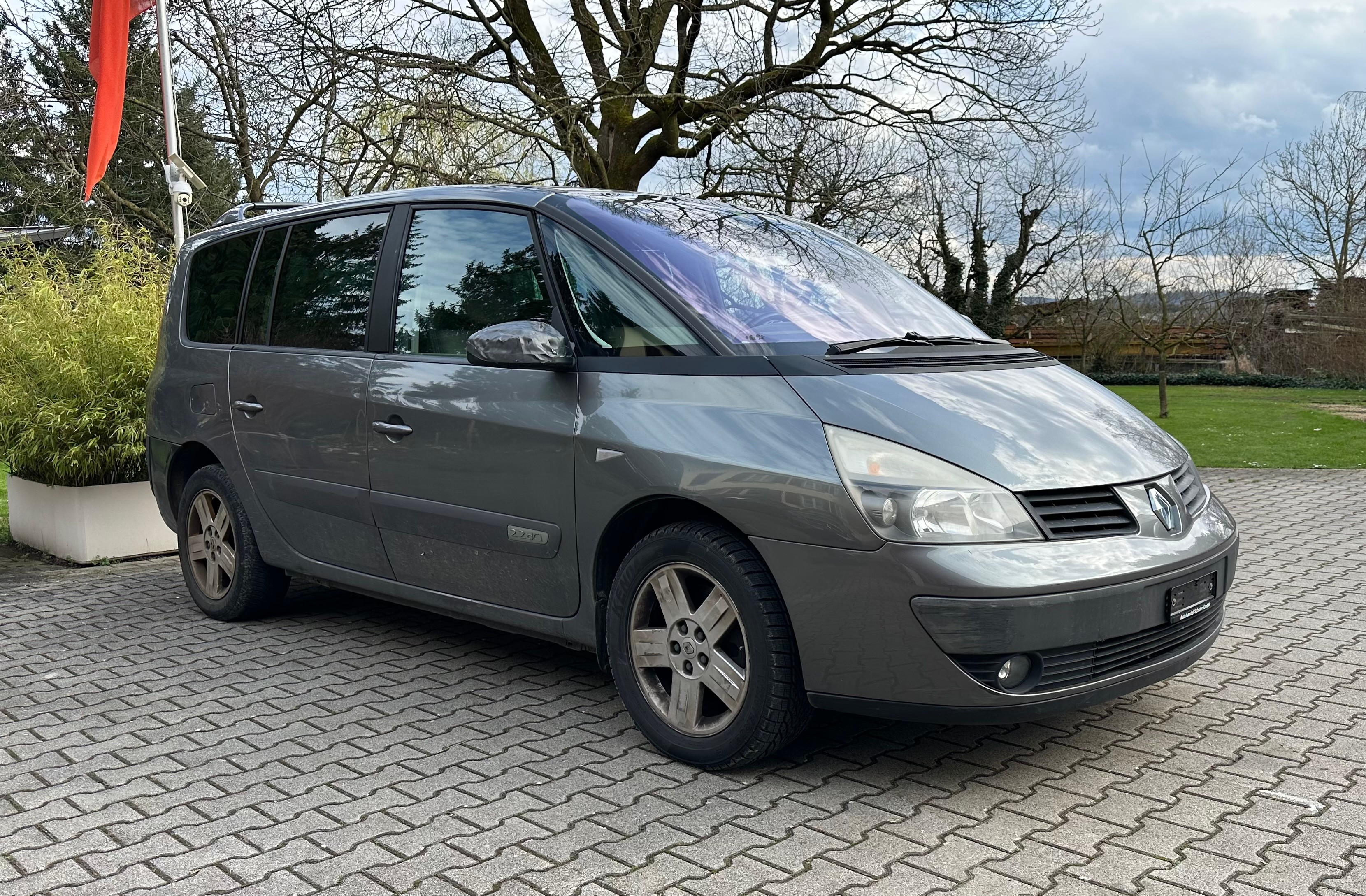 RENAULT Espace 2.2 dCi Authentique