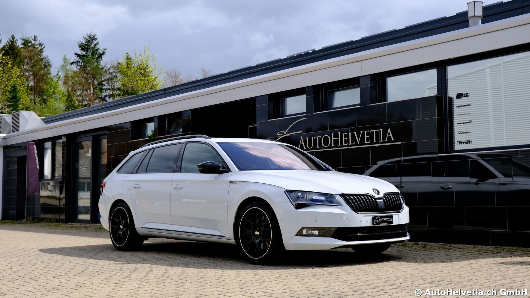 SKODA Superb Combi 2.0 TSI SportLine+ DSG 4x4