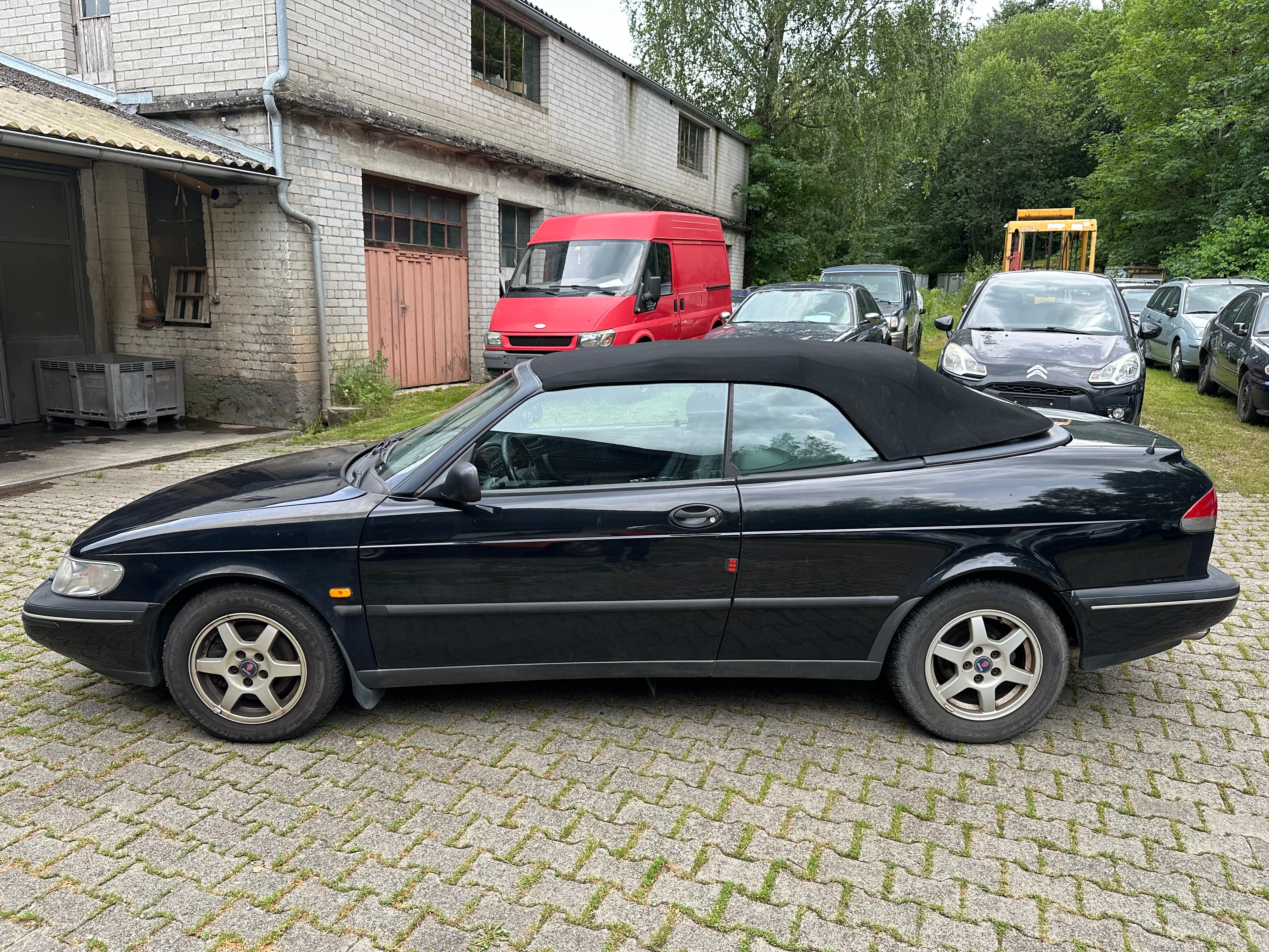 SAAB 900 SE 2.5i V6