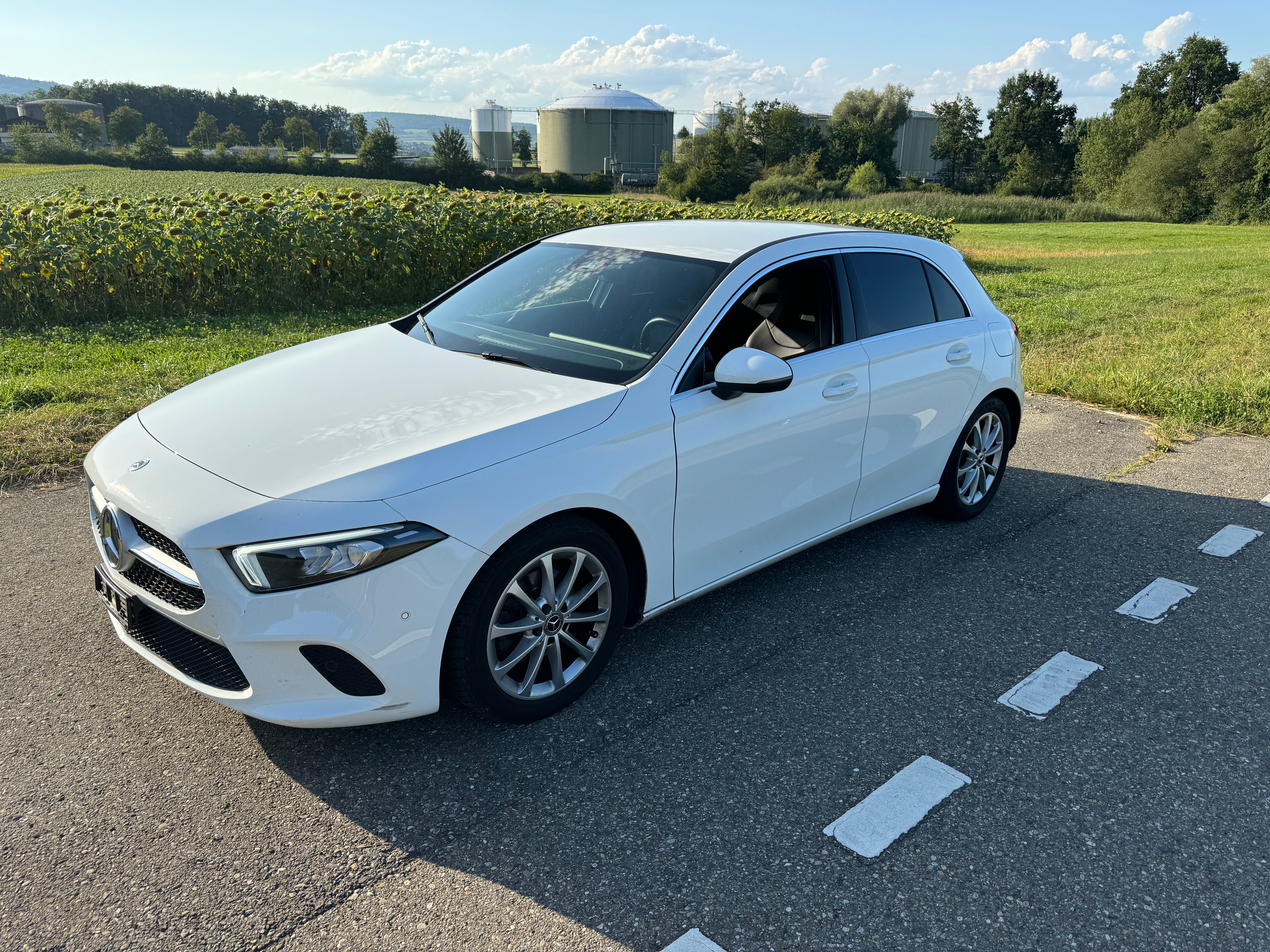 MERCEDES-BENZ A 180 d