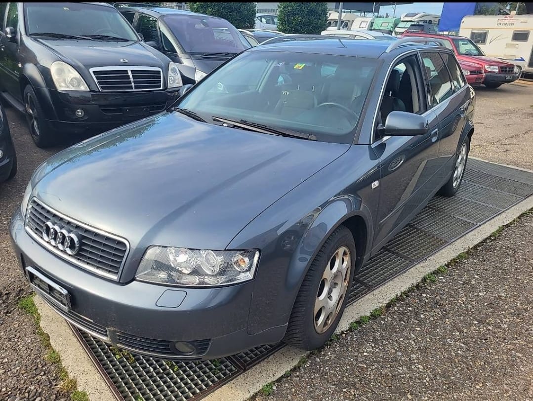 AUDI A4 Avant 2.5 TDI quattro