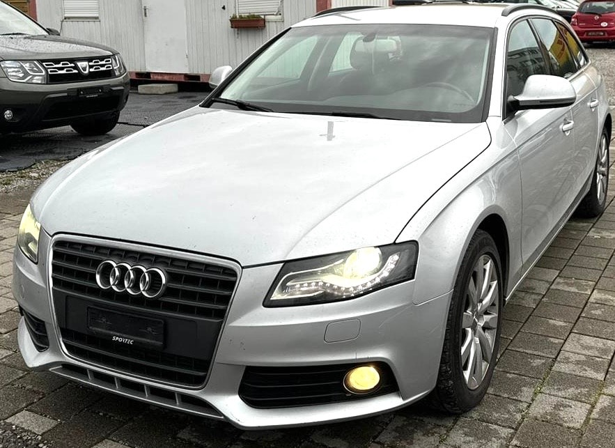 AUDI A4 Avant 2.0 TDI (MFK 01.2023 ** XENON ** BO4)