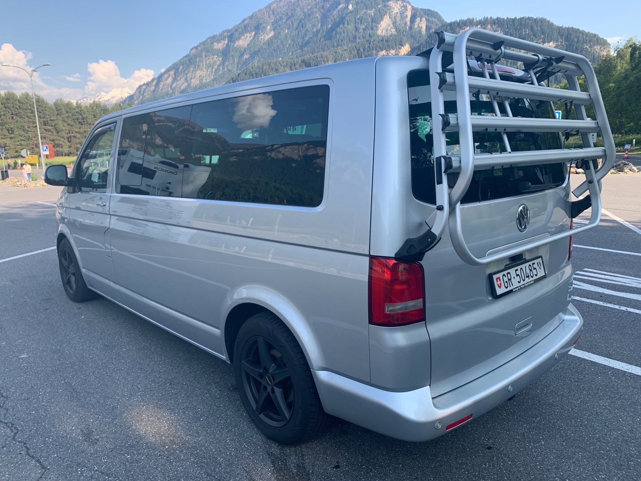 VW T5 Caravelle Trendline 2.0 bitdi, Langversion, Standheizung, AHK, 8 Plätze