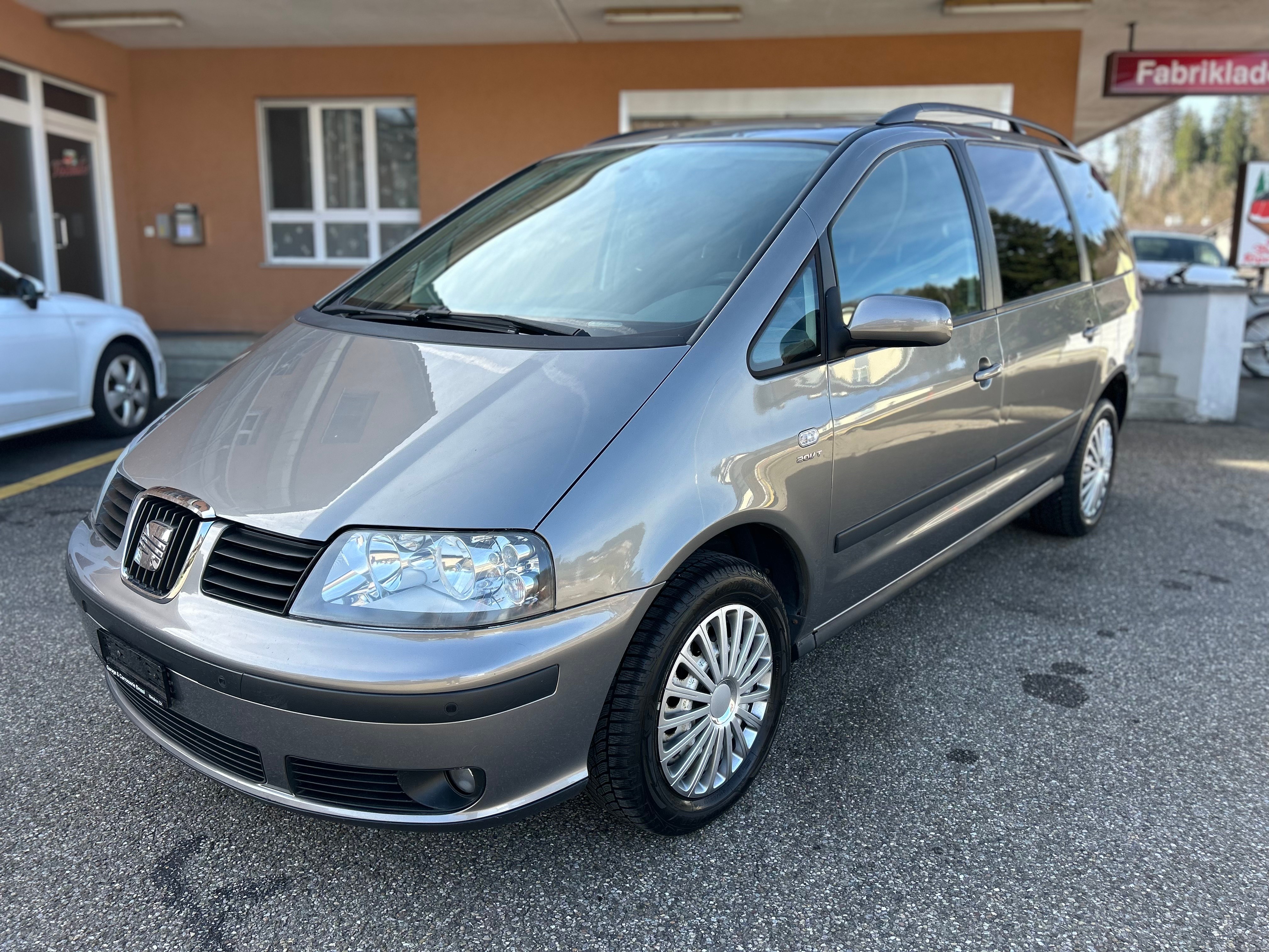 SEAT Alhambra 1.8 Turbo Sport