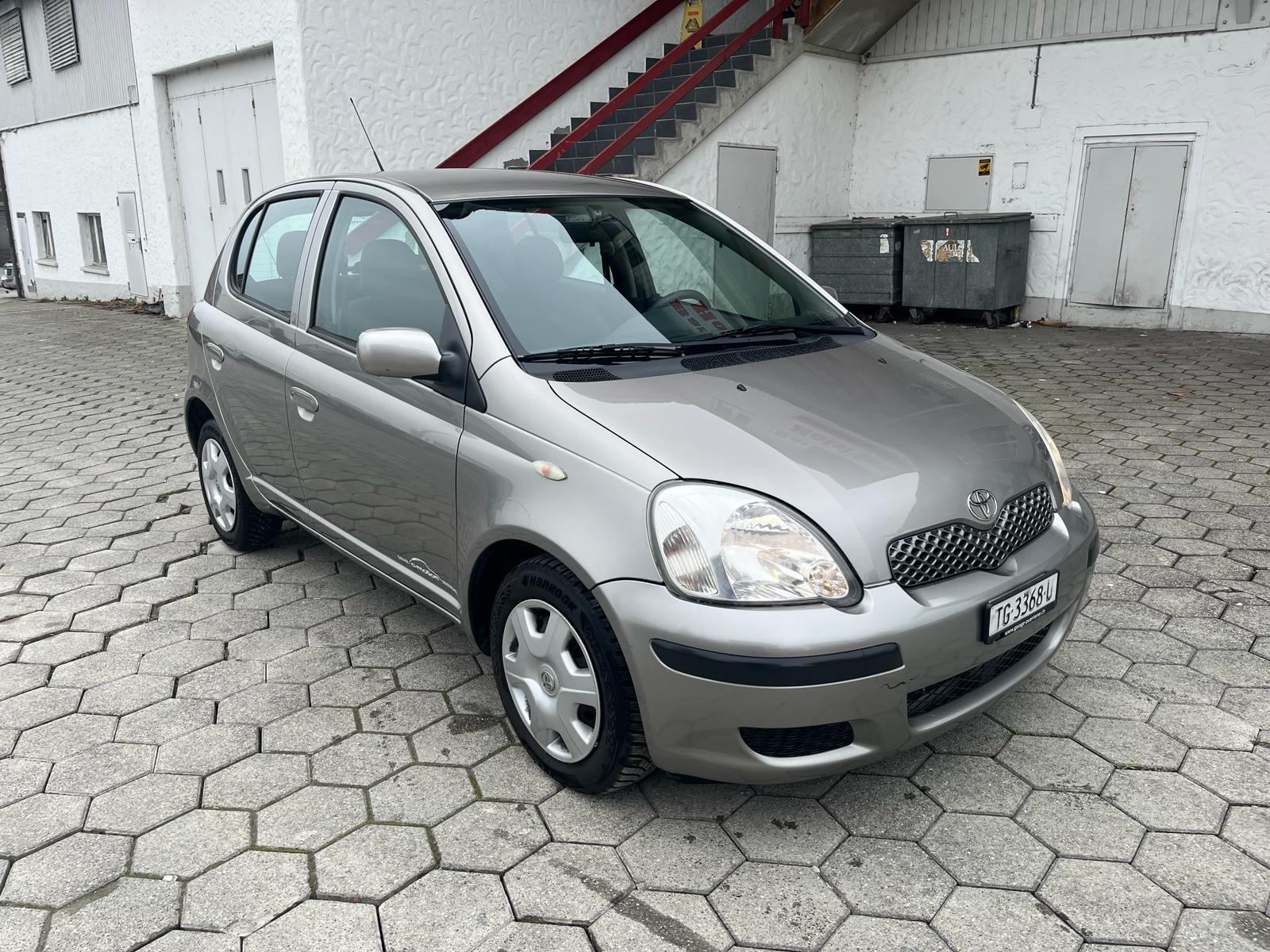 TOYOTA Yaris 1.3 Linea Sol