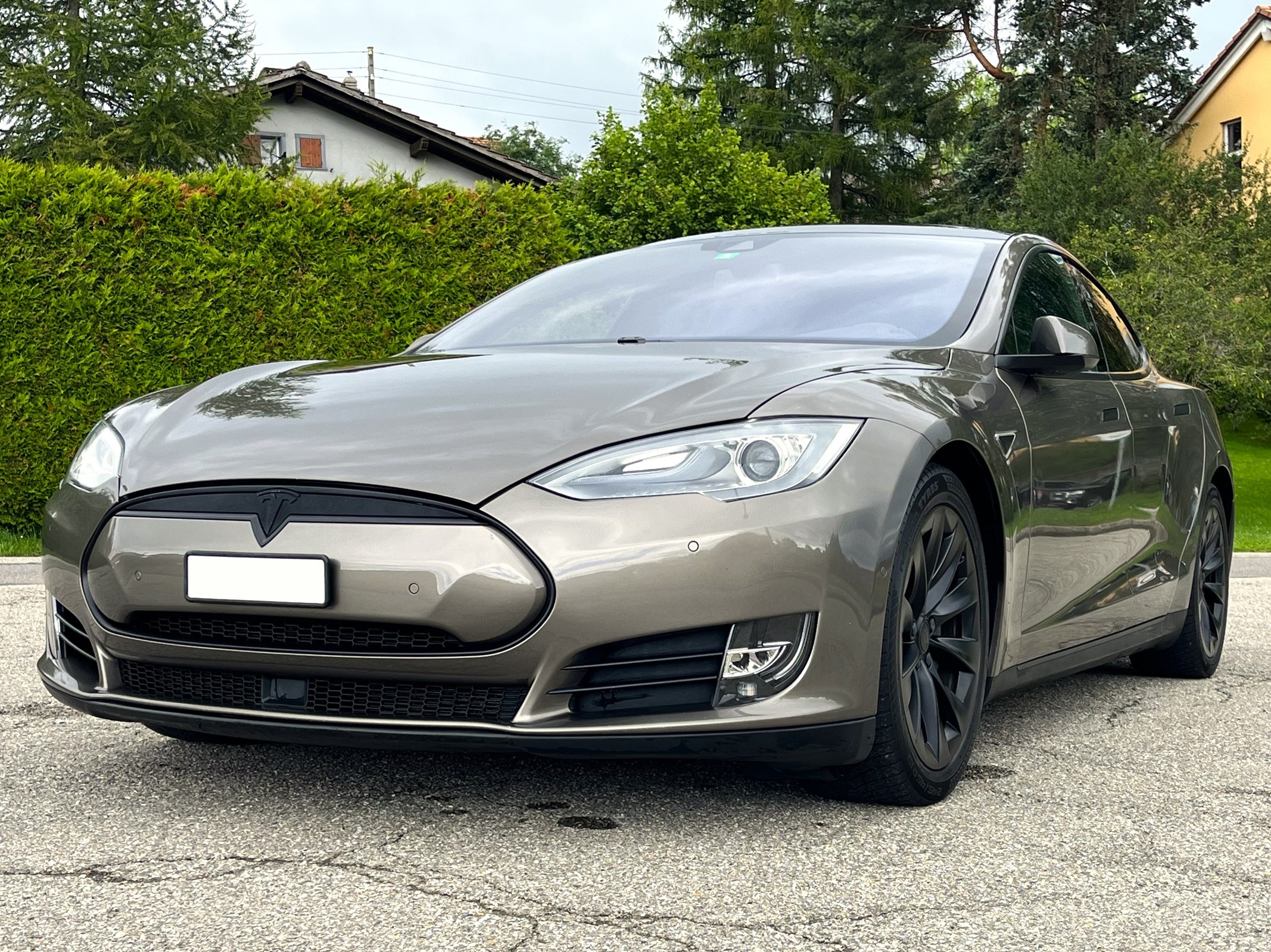 TESLA Model S 90 D