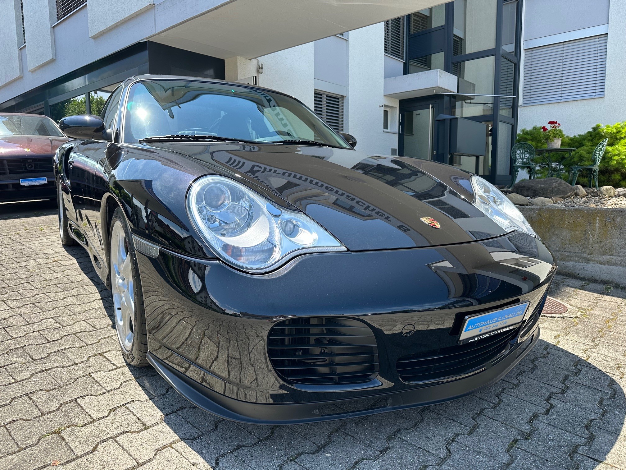 PORSCHE 911 Turbo