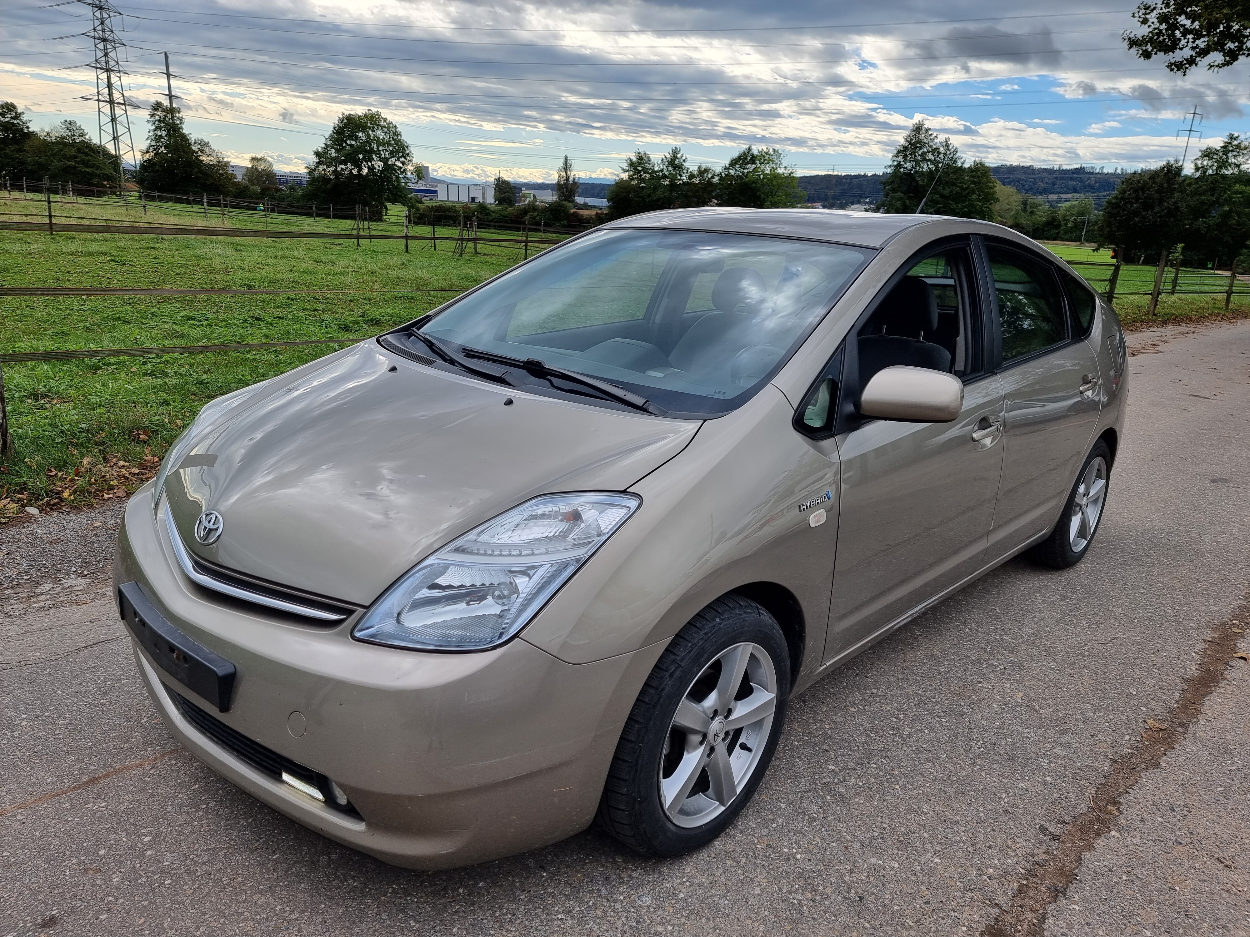 TOYOTA Prius 1.5 16V Hybrid