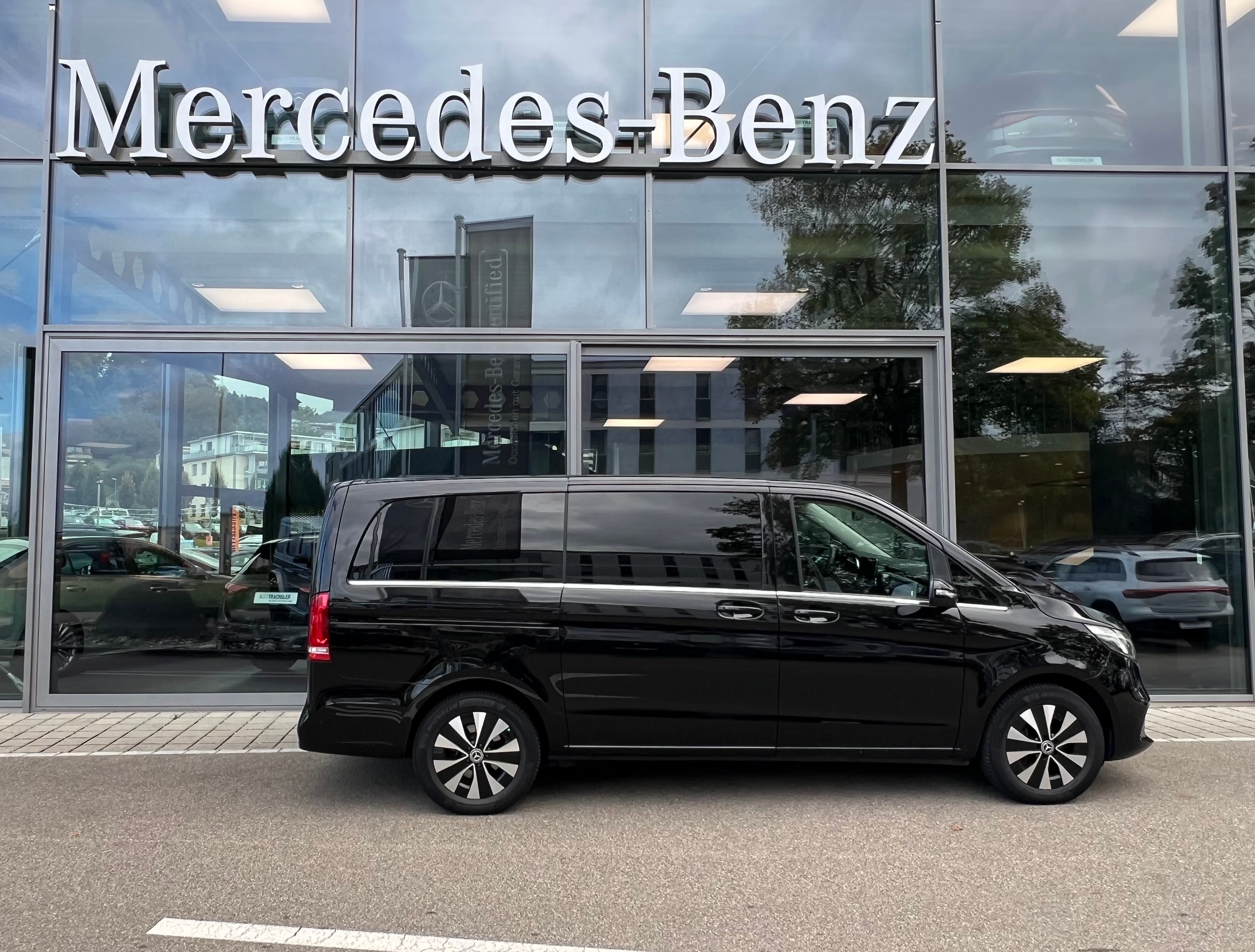 MERCEDES-BENZ V 250 d lang Avantgarde 4Matic G-Tronic