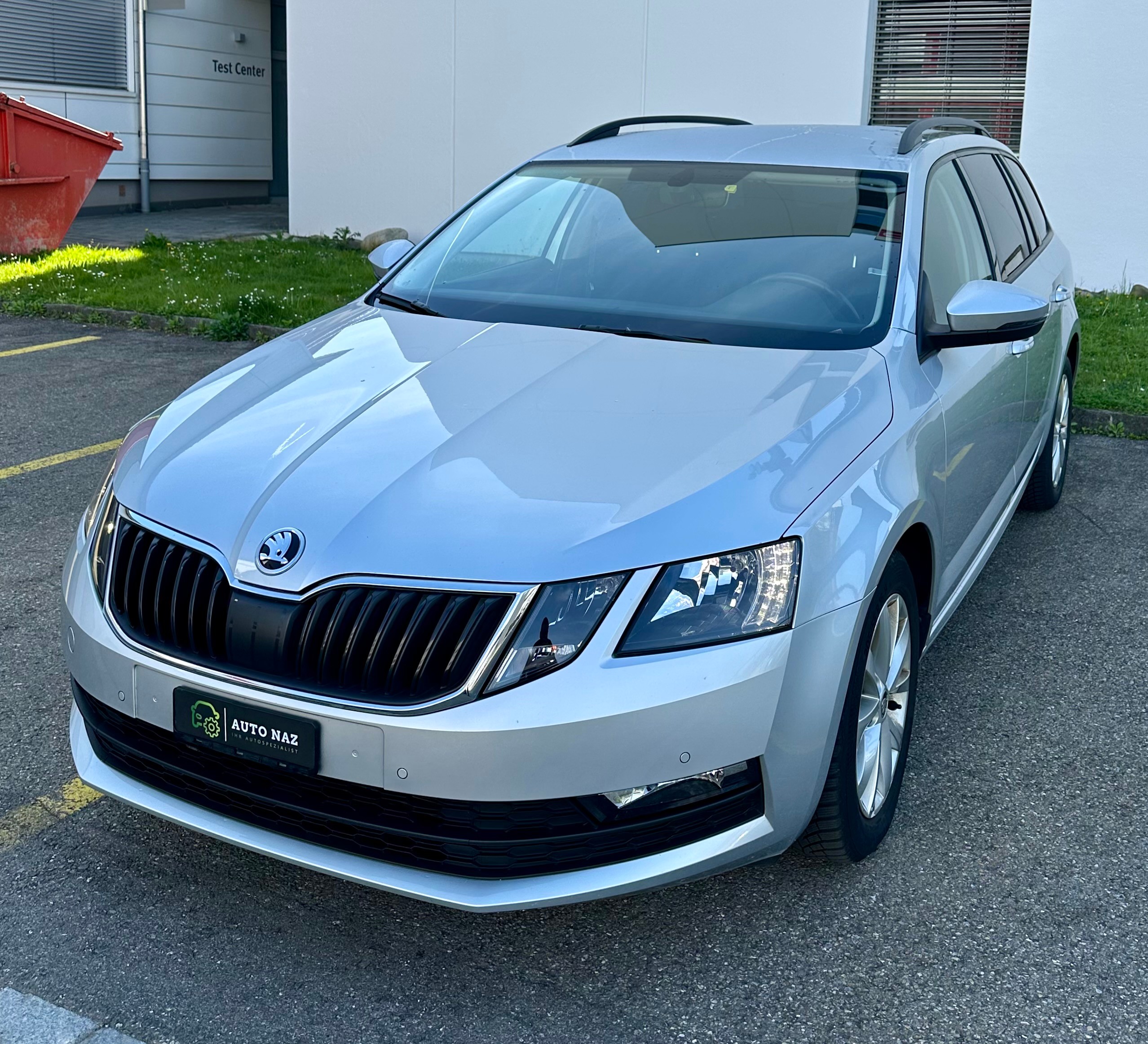 SKODA Octavia Combi 2.0 TDI Ambition DSG